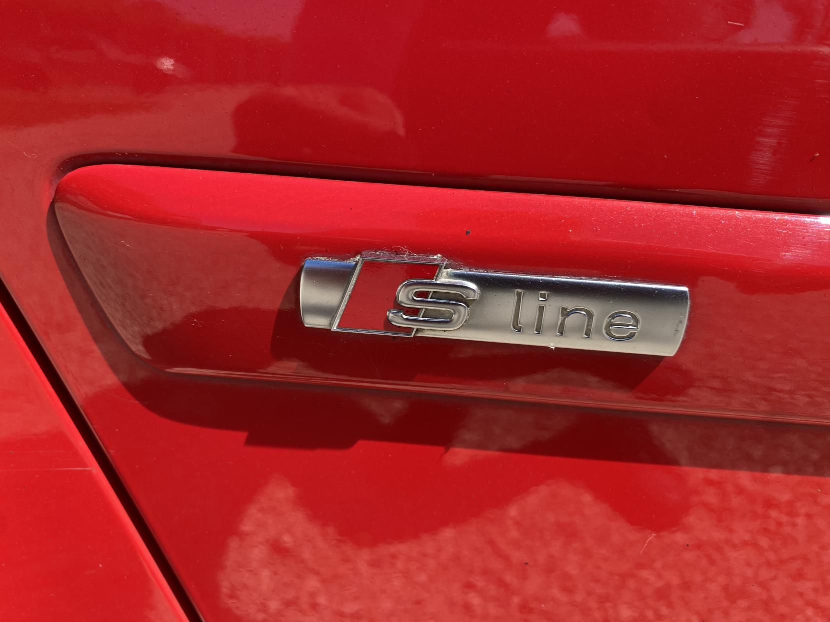 Audi A4 2.0 TFSI S line Special Edition Saloon 4dr Petrol Manual (192 g/km, 217 bhp)