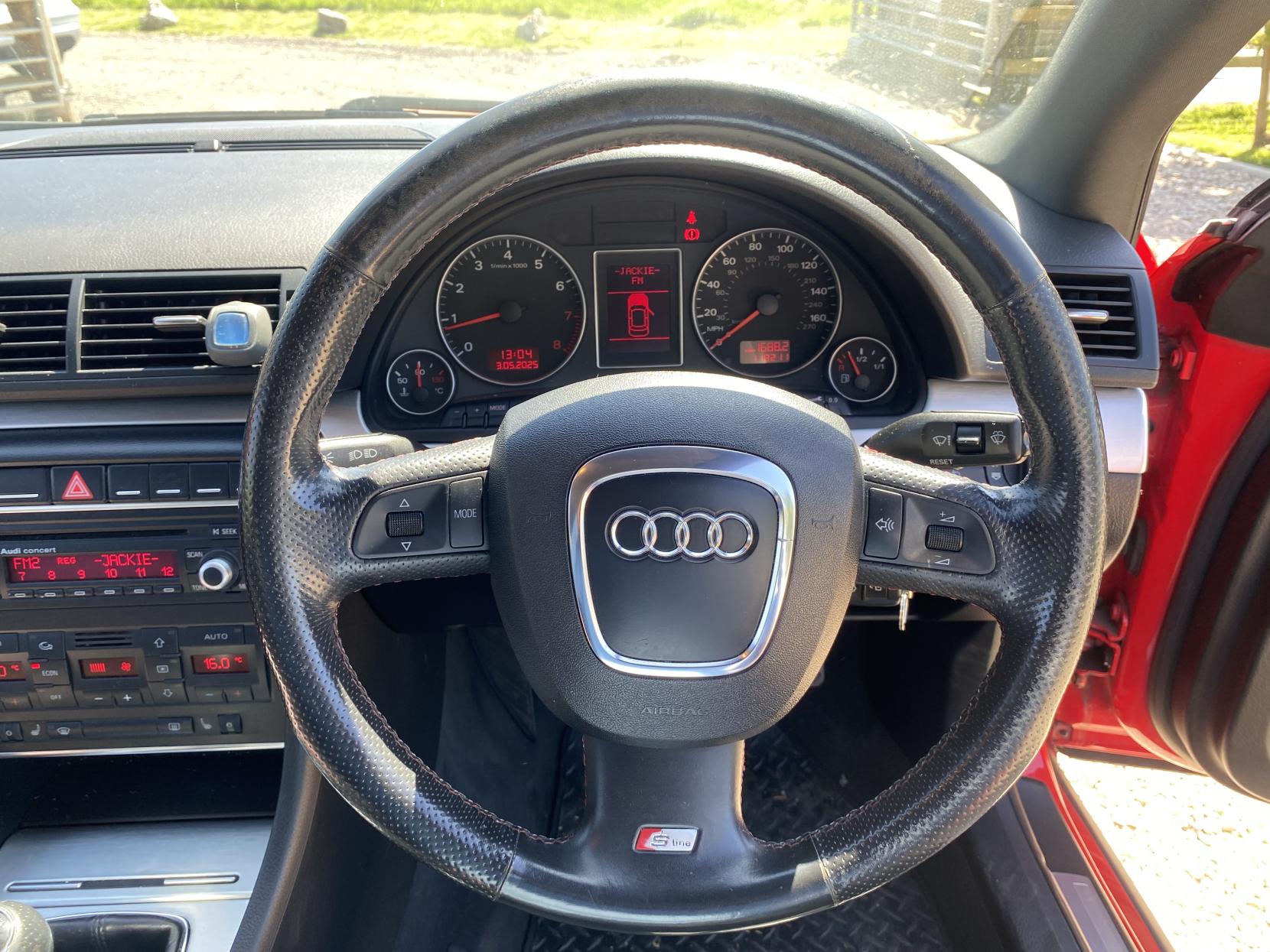 Audi A4 2.0 TFSI S line Special Edition Saloon 4dr Petrol Manual (192 g/km, 217 bhp)