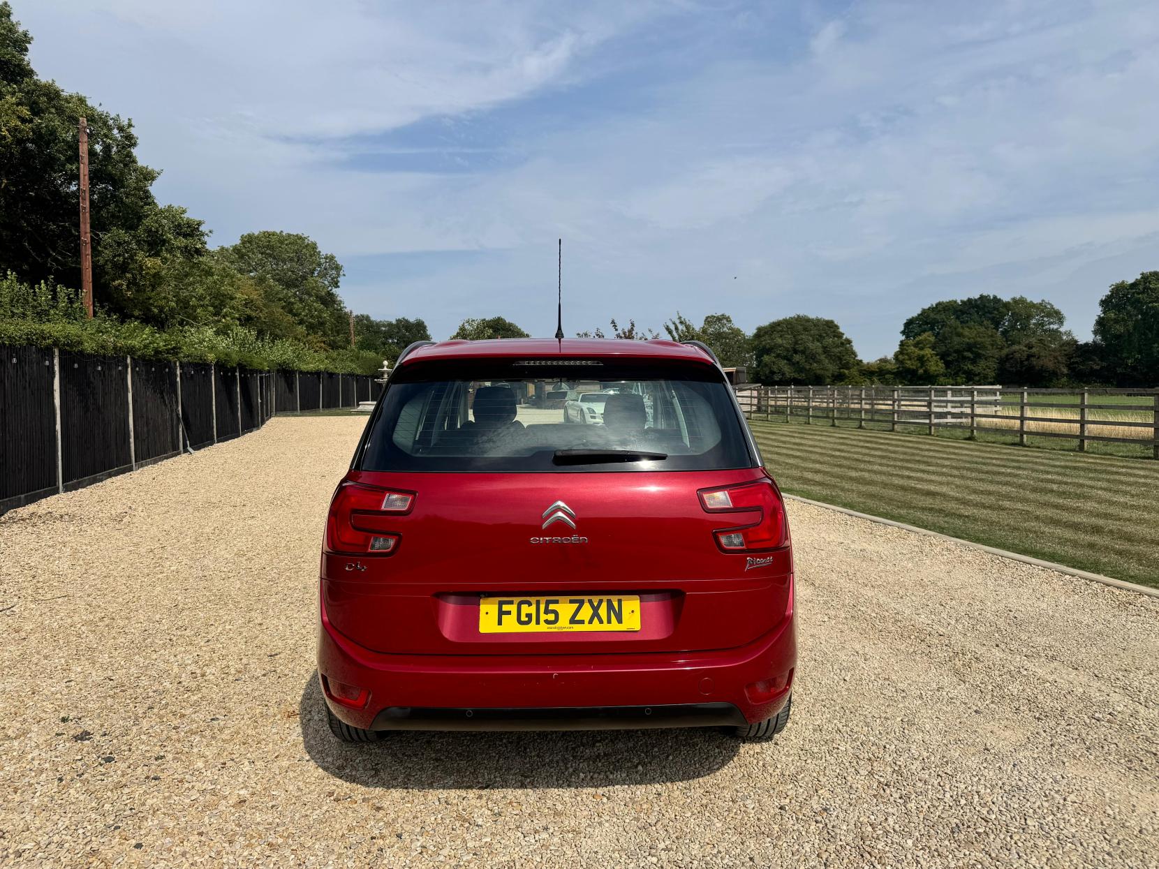 Citroen Grand C4 Picasso 1.6 e-HDi Exclusive MPV 5dr Diesel ETG6 Euro 5 (s/s) (115 ps)