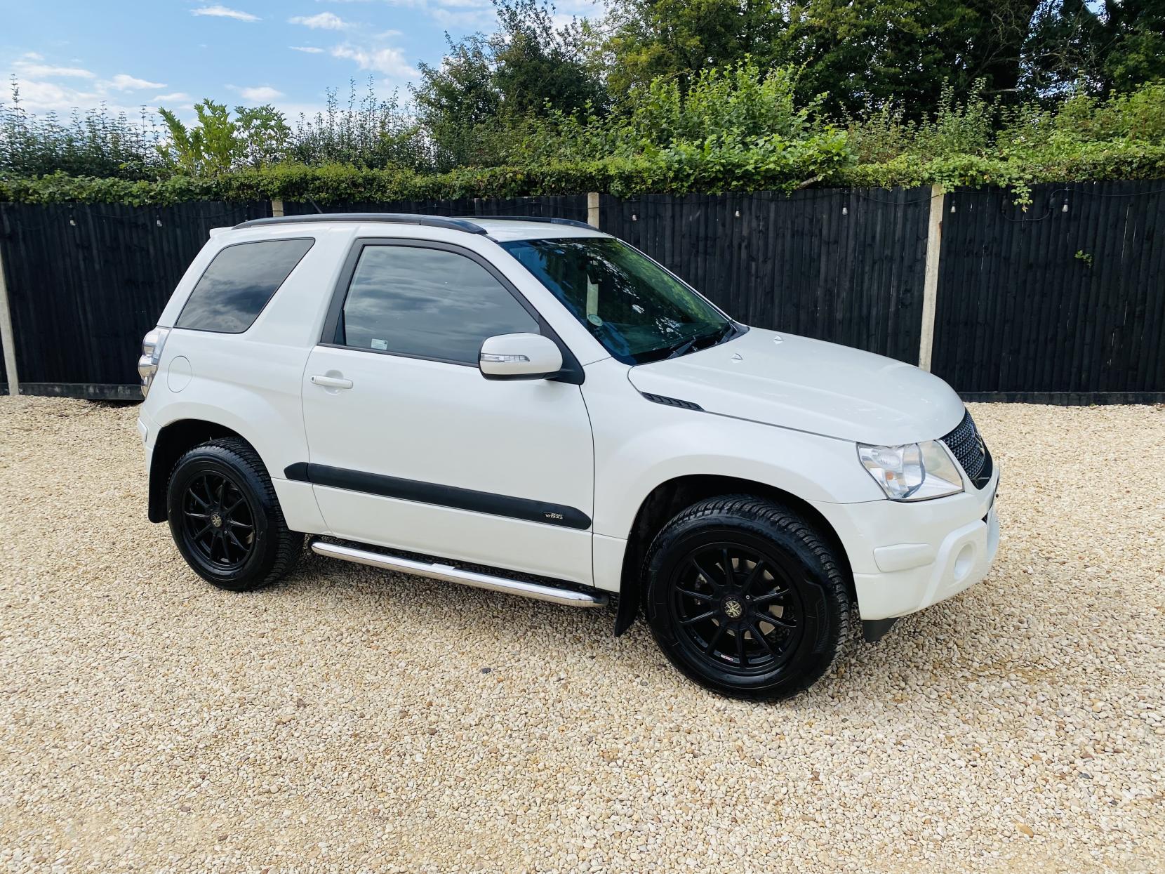 Suzuki Grand Vitara 2.4 VVT SZ4 SUV 3dr Petrol Manual 4WD Euro 5 (169 ps)