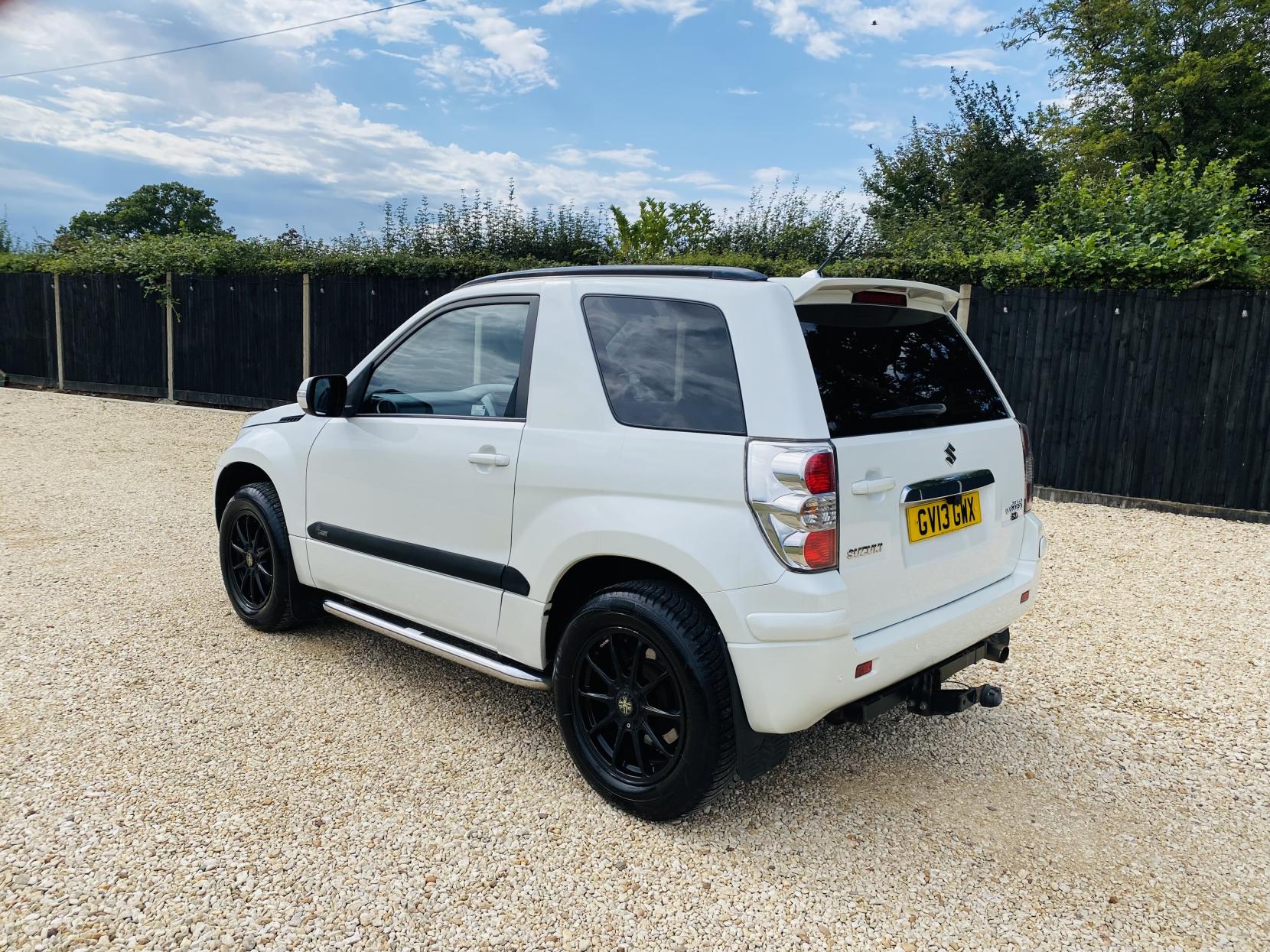 Suzuki Grand Vitara 2.4 VVT SZ4 SUV 3dr Petrol Manual 4WD Euro 5 (169 ps)