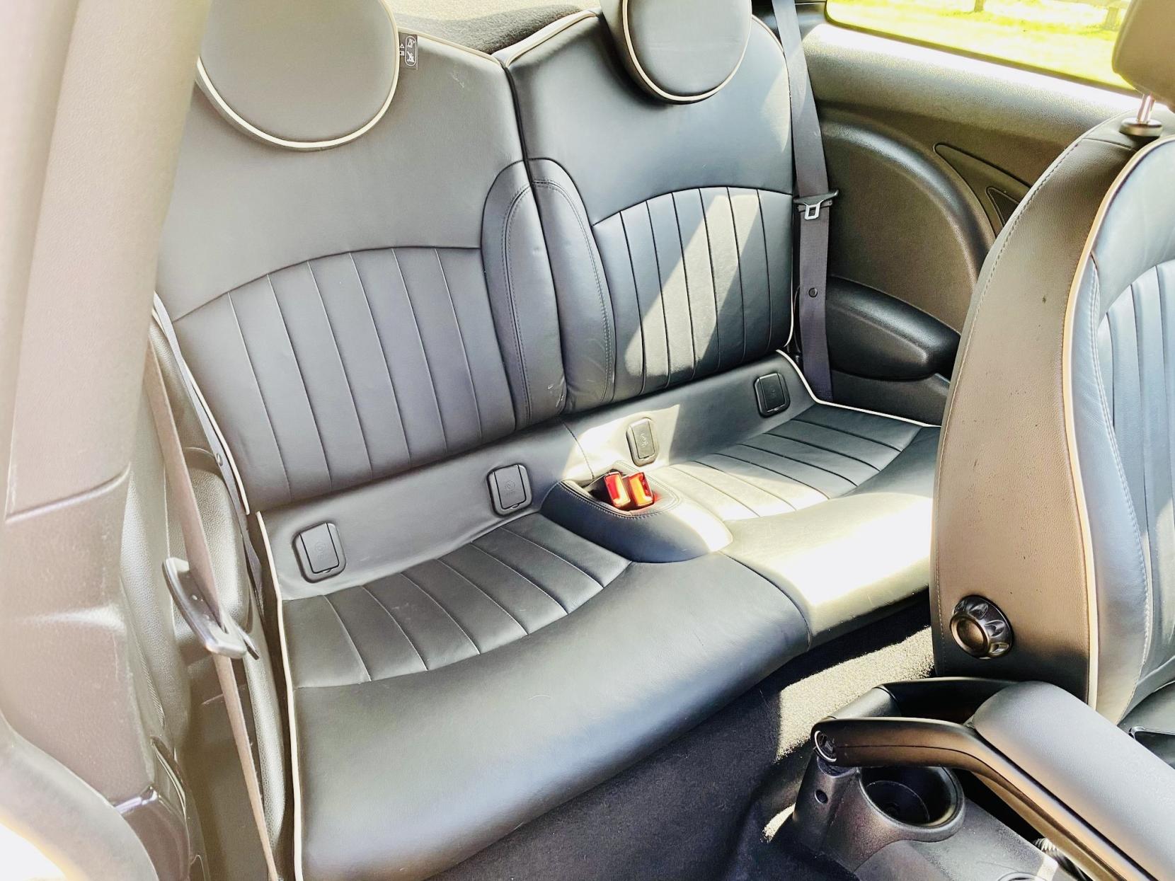 MINI Hatch 1.6 Cooper S Hatchback 3dr Petrol Manual Euro 5 (s/s) (184 ps)