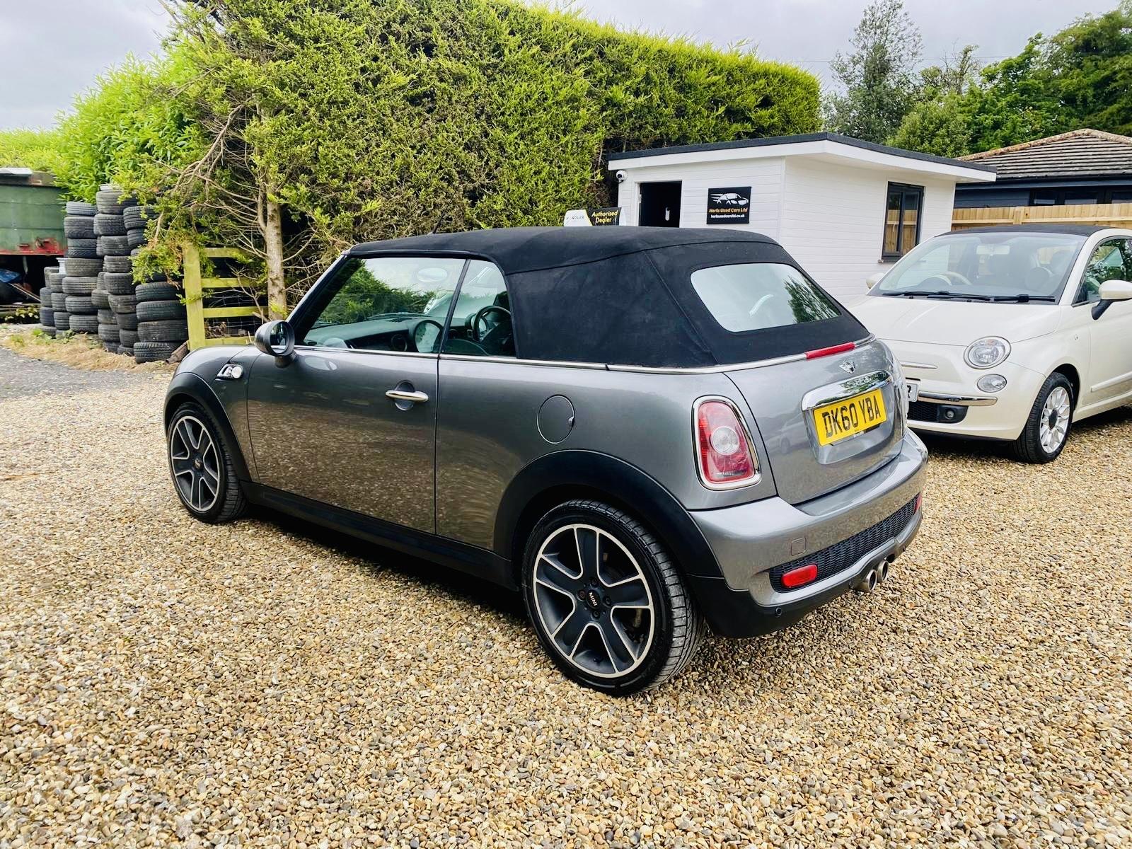 MINI Convertible 1.6 Cooper S Convertible 2dr Petrol Steptronic Euro 5 (184 ps)