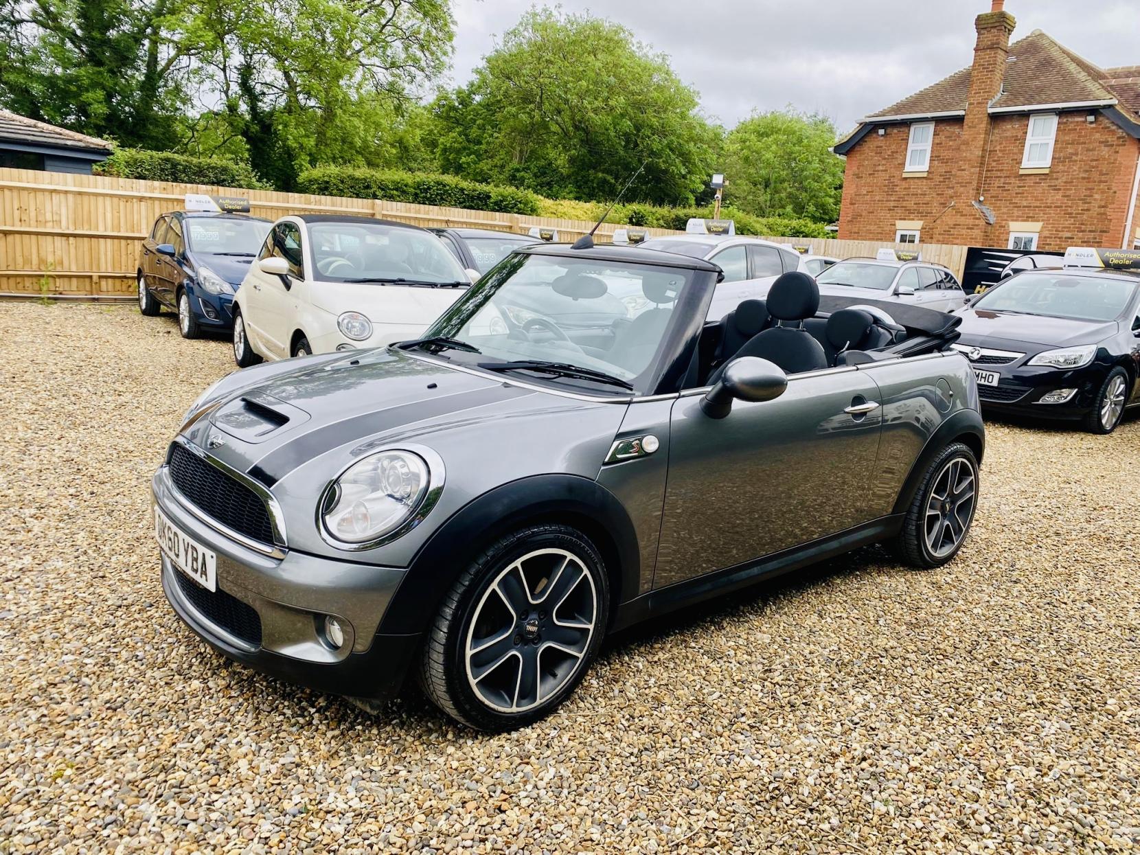 MINI Convertible 1.6 Cooper S Convertible 2dr Petrol Steptronic Euro 5 (184 ps)