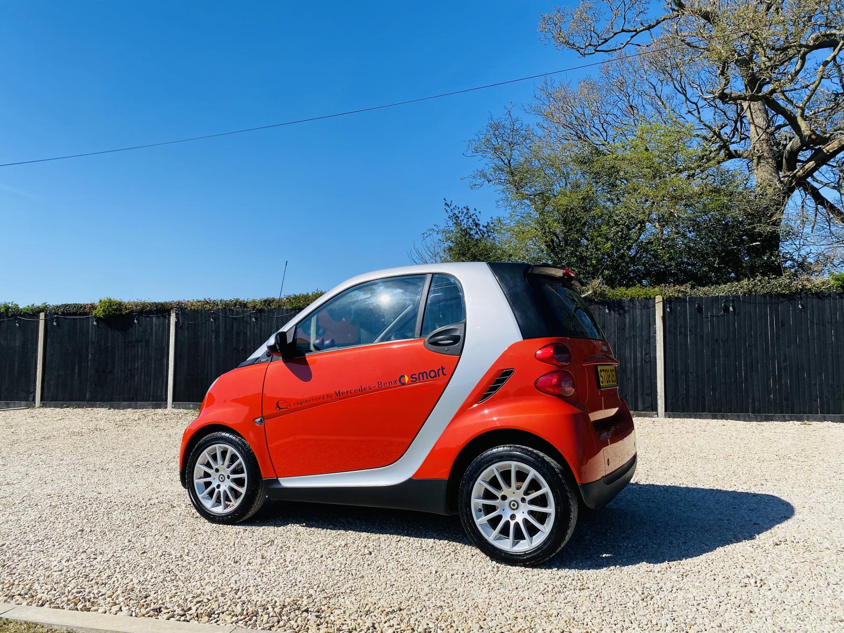Smart fortwo 1.0 Passion Coupe 2dr Petrol Auto Euro 4 (84 bhp)