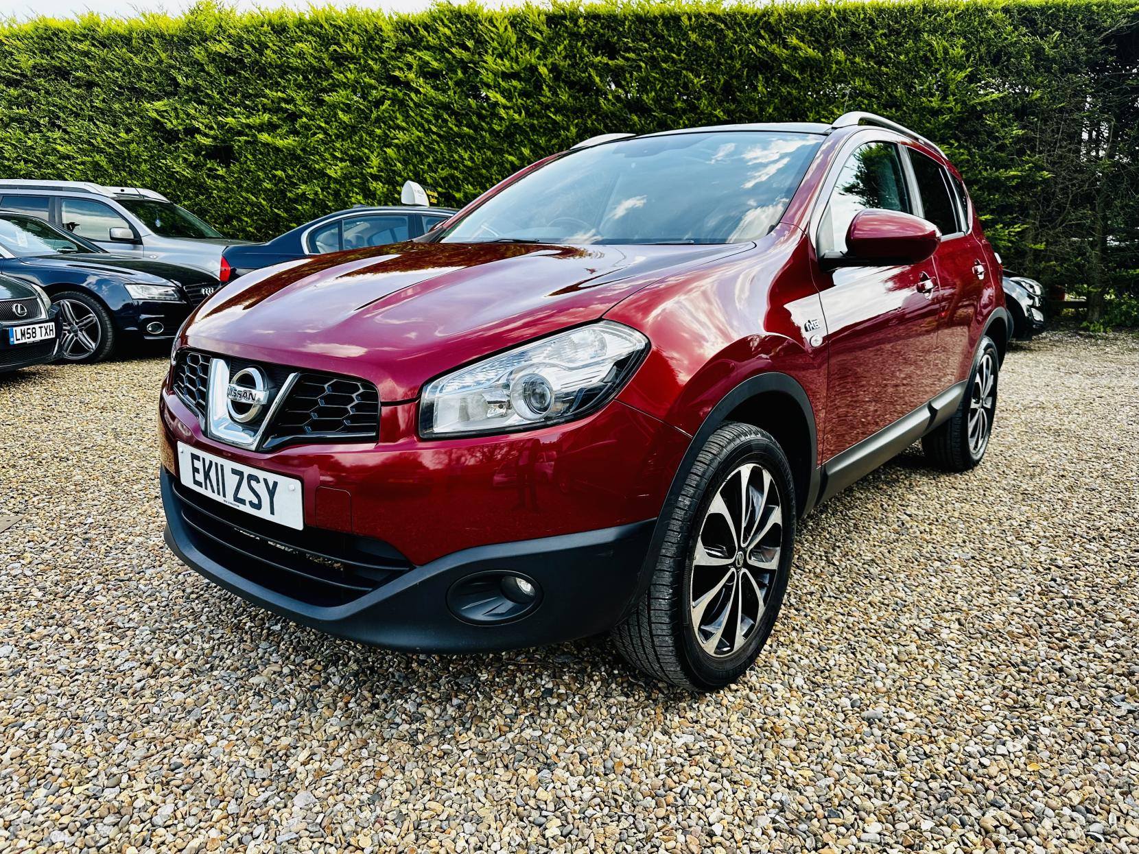 Nissan Qashqai 1.6 n-tec SUV 5dr Petrol Manual 2WD Euro 5 (117 ps)