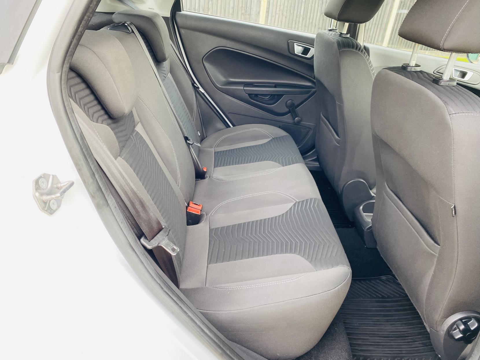 Ford Fiesta 1.25 Zetec Hatchback 5dr Petrol Manual Euro 6 (82 ps)