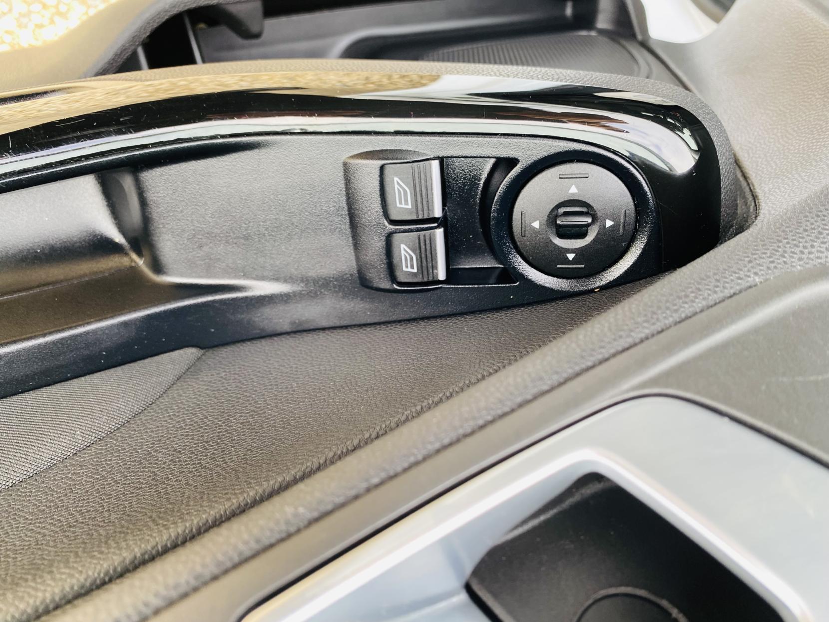 Ford Fiesta 1.25 Zetec Hatchback 5dr Petrol Manual Euro 6 (82 ps)