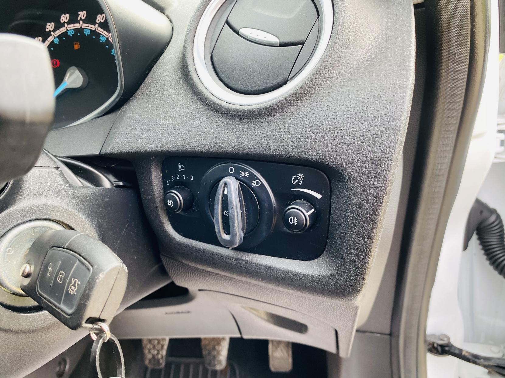 Ford Fiesta 1.25 Zetec Hatchback 5dr Petrol Manual Euro 6 (82 ps)