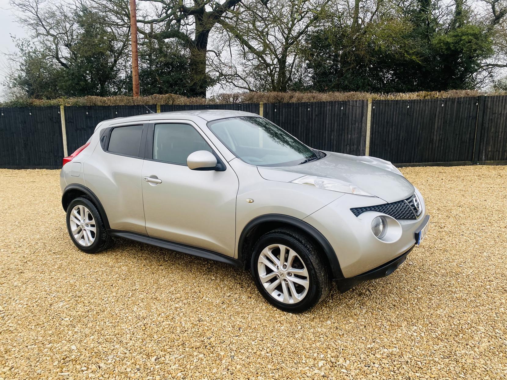 Nissan Juke 1.6 Acenta Premium SUV 5dr Petrol Manual Euro 5 (s/s) (117 ps)