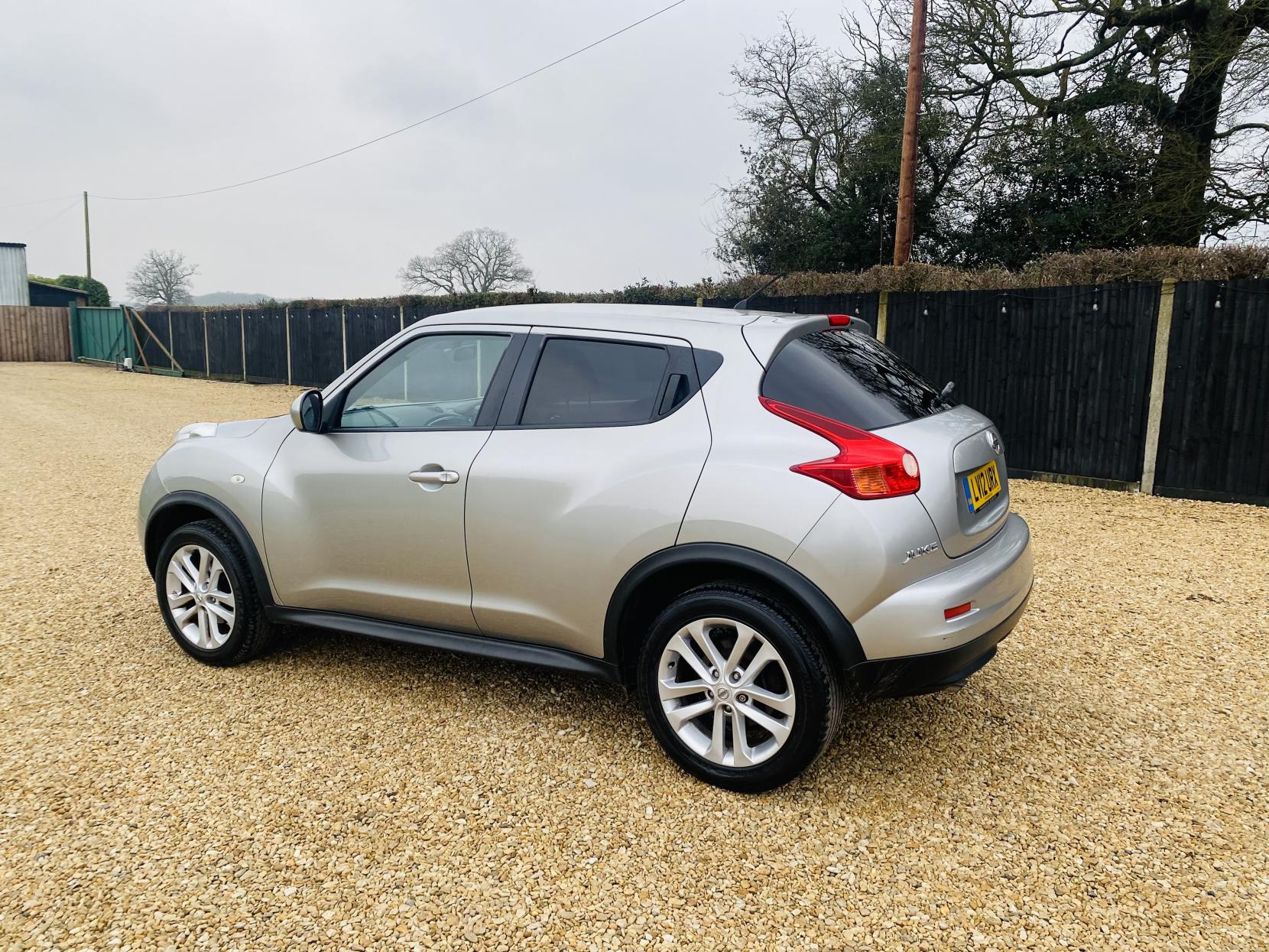 Nissan Juke 1.6 Acenta Premium SUV 5dr Petrol Manual Euro 5 (s/s) (117 ps)