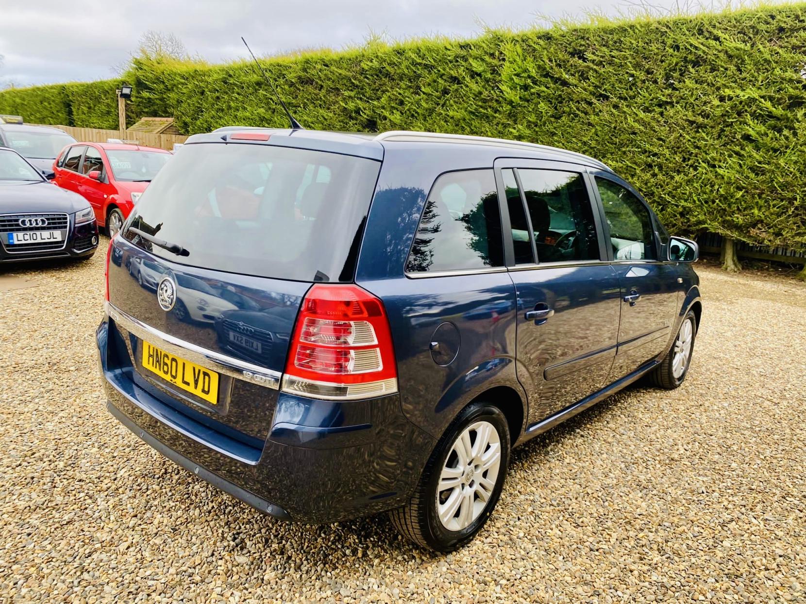 Vauxhall Zafira 1.9 CDTi Elite MPV 5dr Diesel Auto Euro 4 (120 ps)