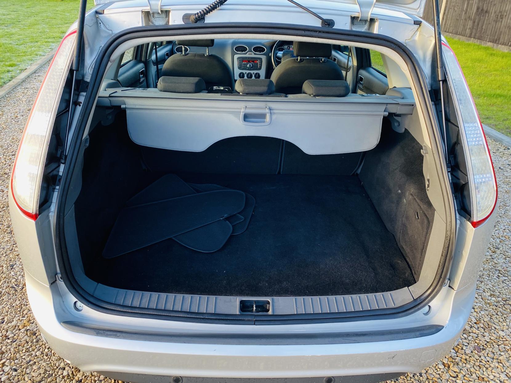 Ford Focus 1.6 Zetec Estate (2007 - 2011)