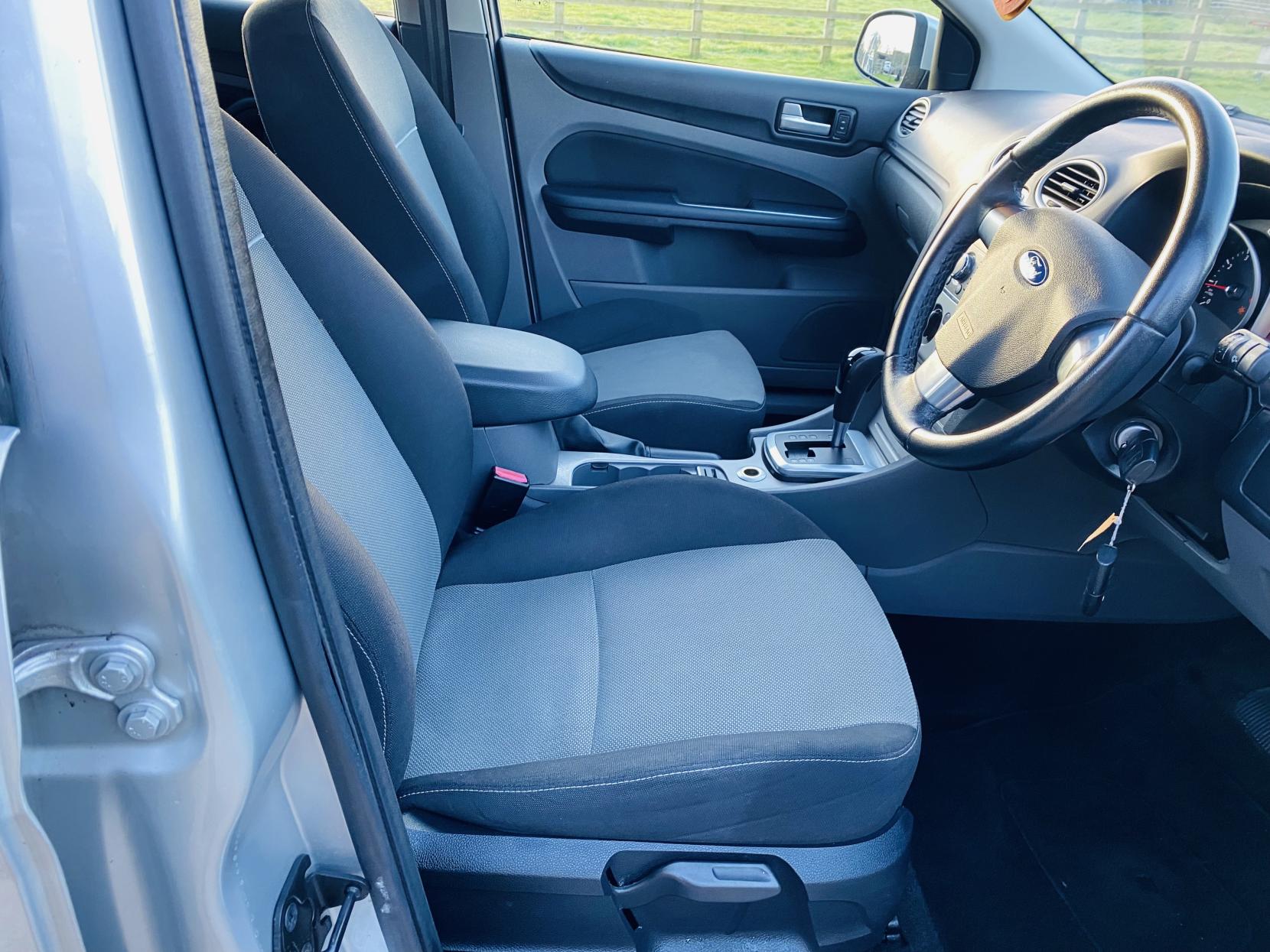 Ford Focus 1.6 Zetec Estate (2007 - 2011)