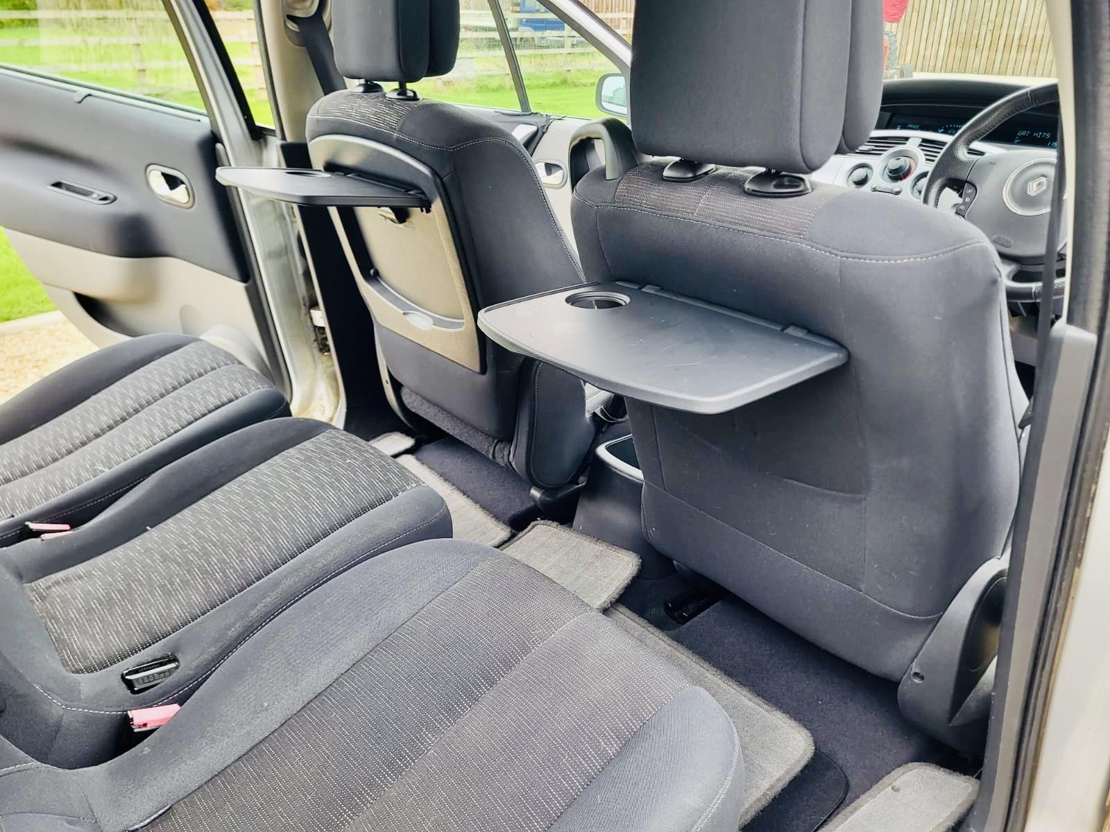 Renault Scenic 1.6 VVT Dynamique MPV 5dr Petrol Automatic (191 g/km, 111 bhp)