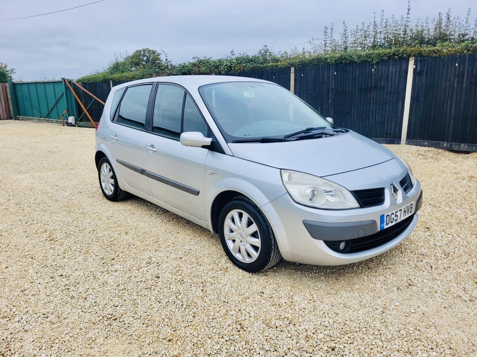 Renault Scenic 1.6 VVT Dynamique MPV 5dr Petrol Automatic (191 g/km, 111 bhp)