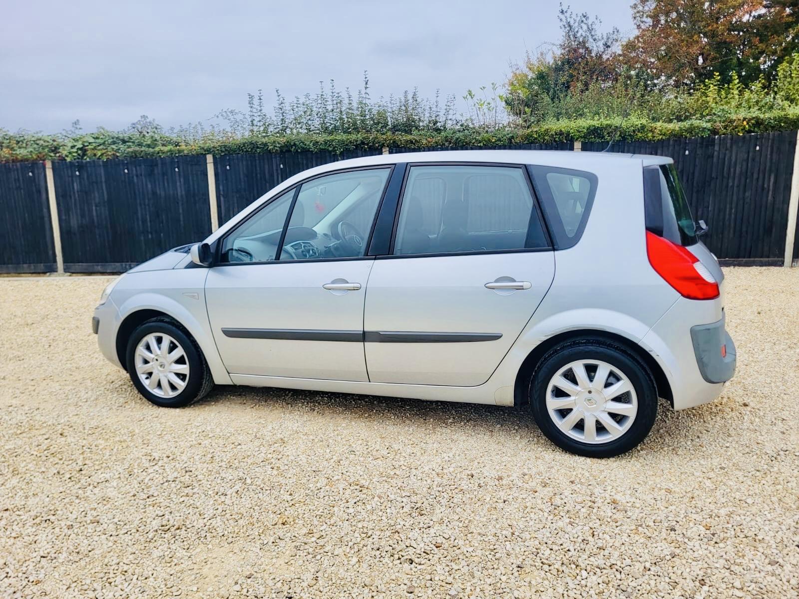 Renault Scenic 1.6 VVT Dynamique MPV 5dr Petrol Automatic (191 g/km, 111 bhp)