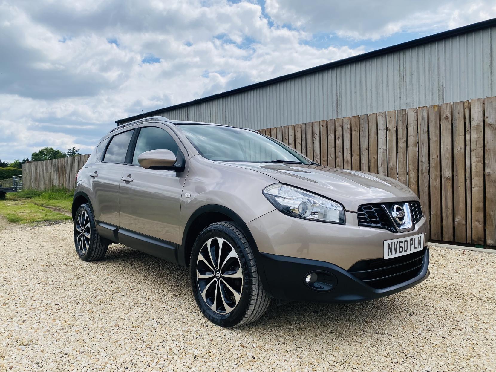 Nissan Qashqai 1.5 dCi n-tec SUV 5dr Diesel Manual 2WD Euro 5 (110 ps)
