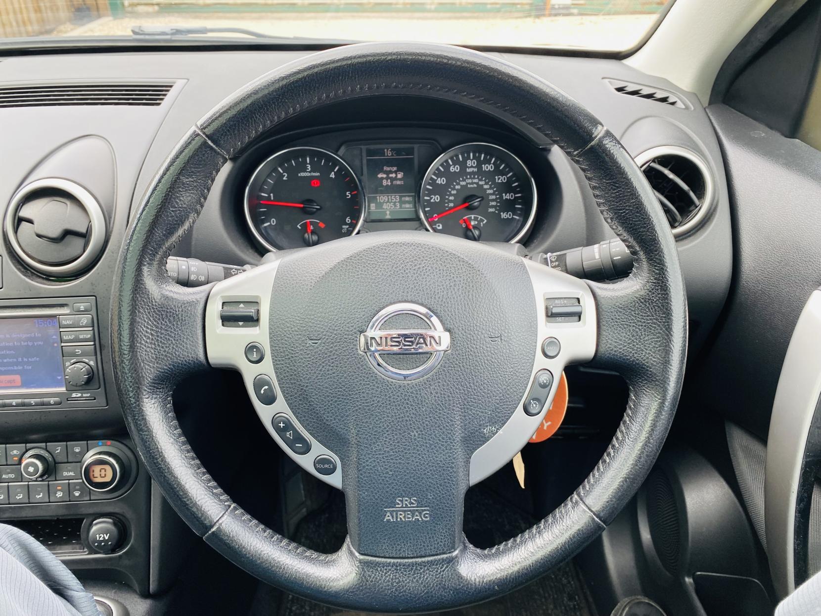 Nissan Qashqai 1.5 dCi n-tec SUV 5dr Diesel Manual 2WD Euro 5 (110 ps)