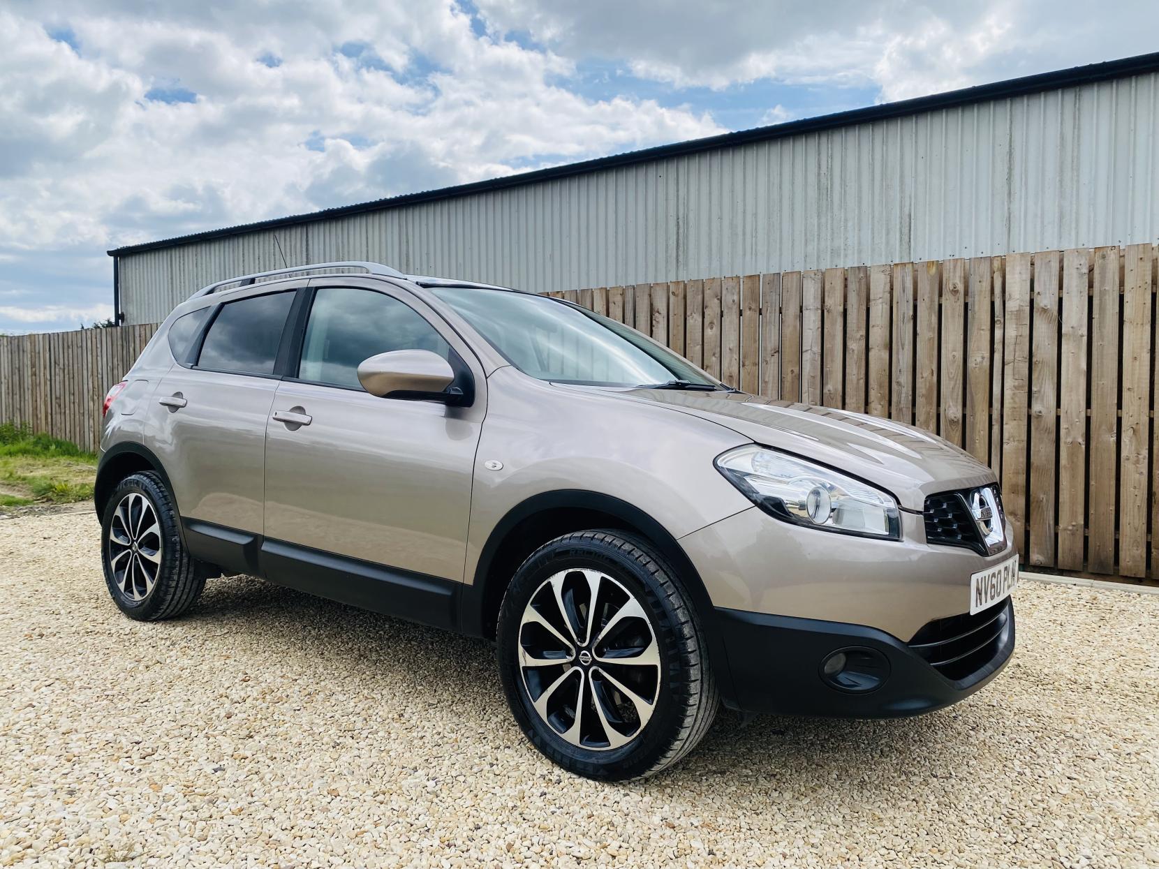 Nissan Qashqai 1.5 dCi n-tec SUV 5dr Diesel Manual 2WD Euro 5 (110 ps)