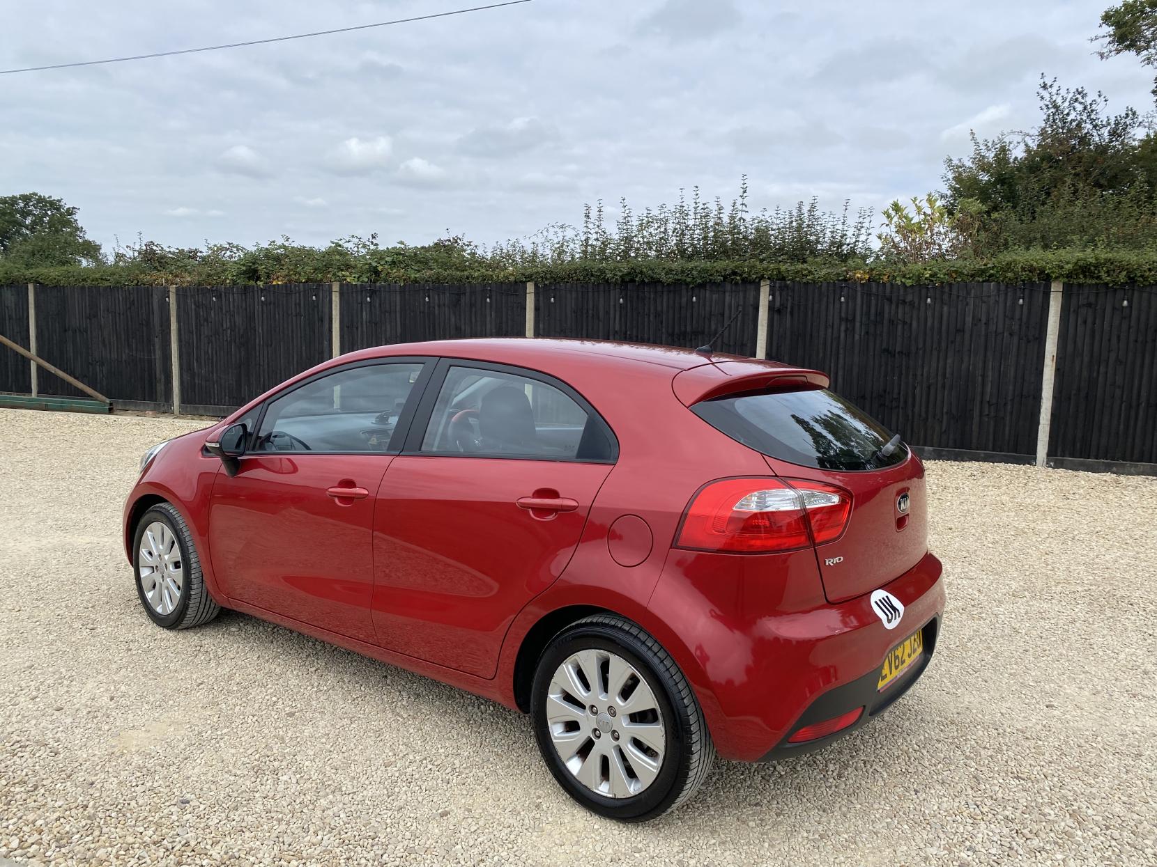Kia Rio 1.25 2 Hatchback 5dr Petrol Manual Euro 5 (84 bhp)