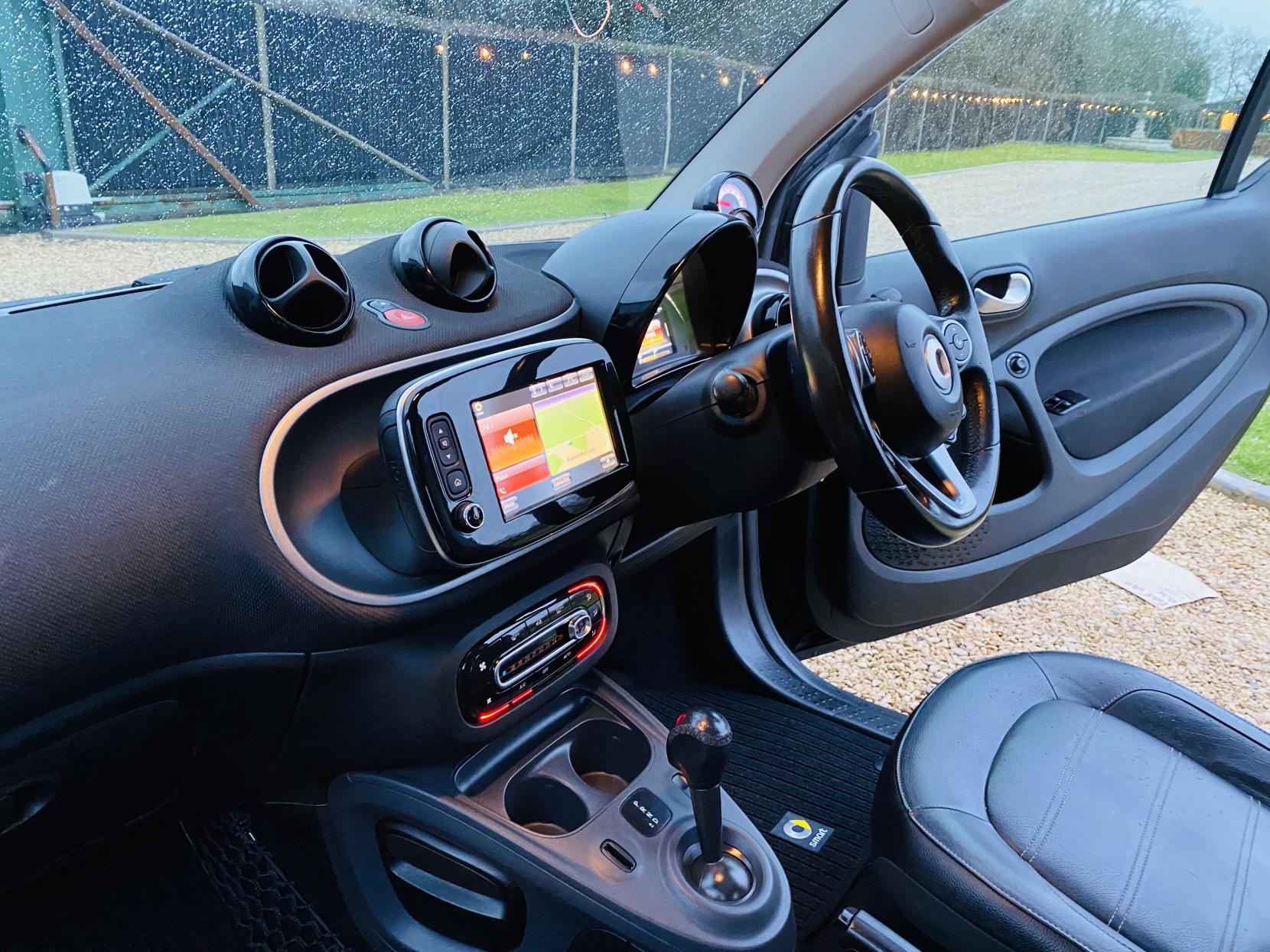 Smart fortwo 0.9T Prime (Premium) Coupe 2dr Petrol Twinamic Euro 6 (s/s) (90 ps)