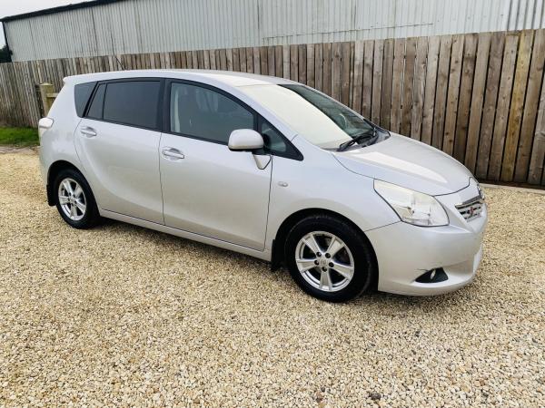 Toyota Verso 2.0 D-4D TR MPV 5dr Diesel Manual Euro 4 (130 ps)