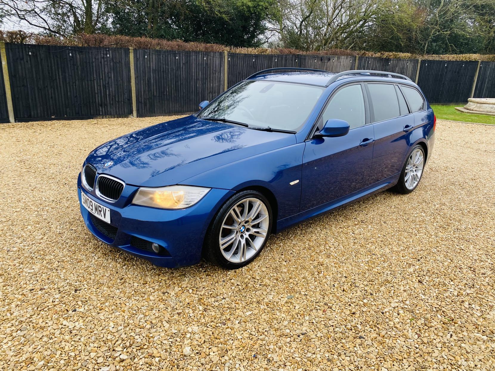 BMW 3 Series 2.0 318i M Sport Touring 5dr Petrol Manual Euro 4 (143 ps)