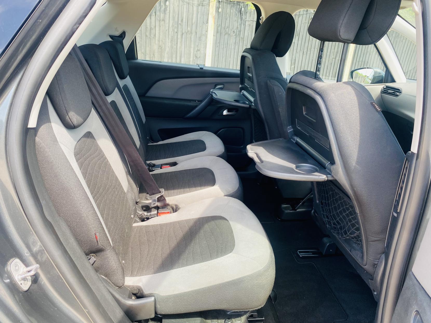 Citroen C4 Picasso 1.6 VTi VTR+ MPV 5dr Petrol Manual Euro 5 (120 ps)