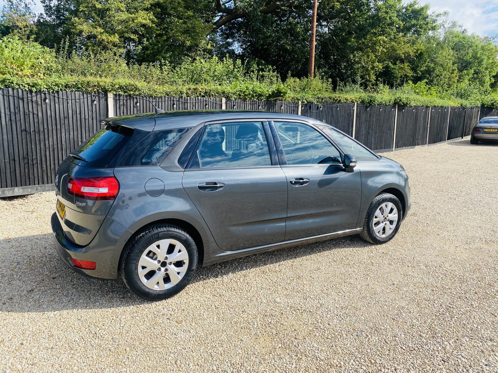 Citroen C4 Picasso 1.6 VTi VTR+ MPV 5dr Petrol Manual Euro 5 (120 ps)