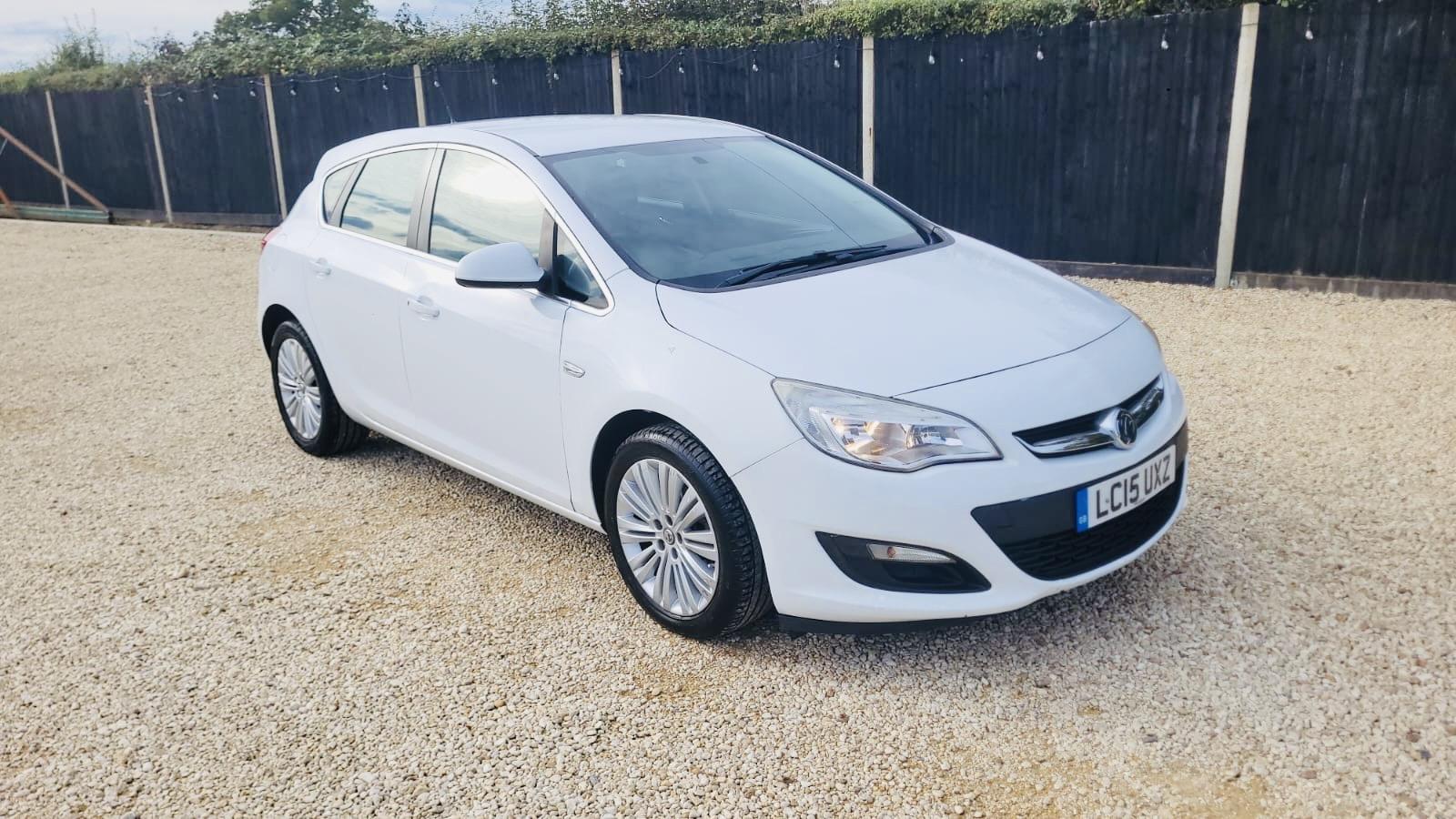 Vauxhall Astra 1.4i Excite Hatchback 5dr Petrol Manual Euro 6 (100 ps)