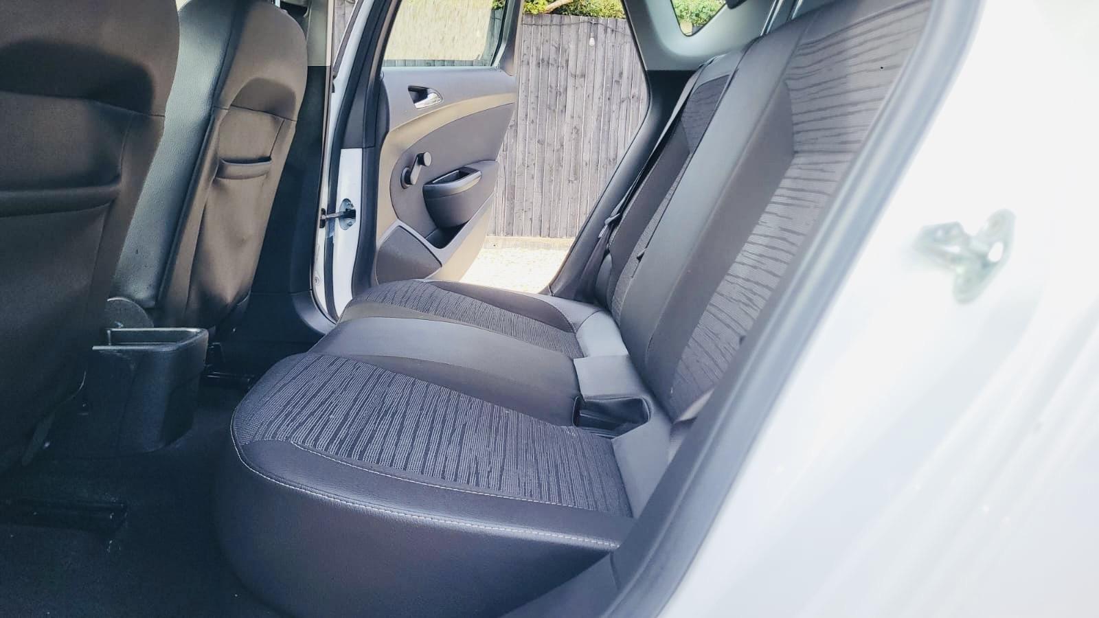 Vauxhall Astra 1.4i Excite Hatchback 5dr Petrol Manual Euro 6 (100 ps)