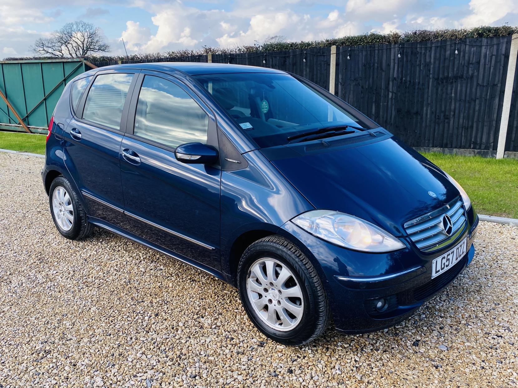 Mercedes-Benz A Class 1.7 A170 Elegance SE Hatchback 5dr Petrol CVT (157 g/km, 116 bhp)