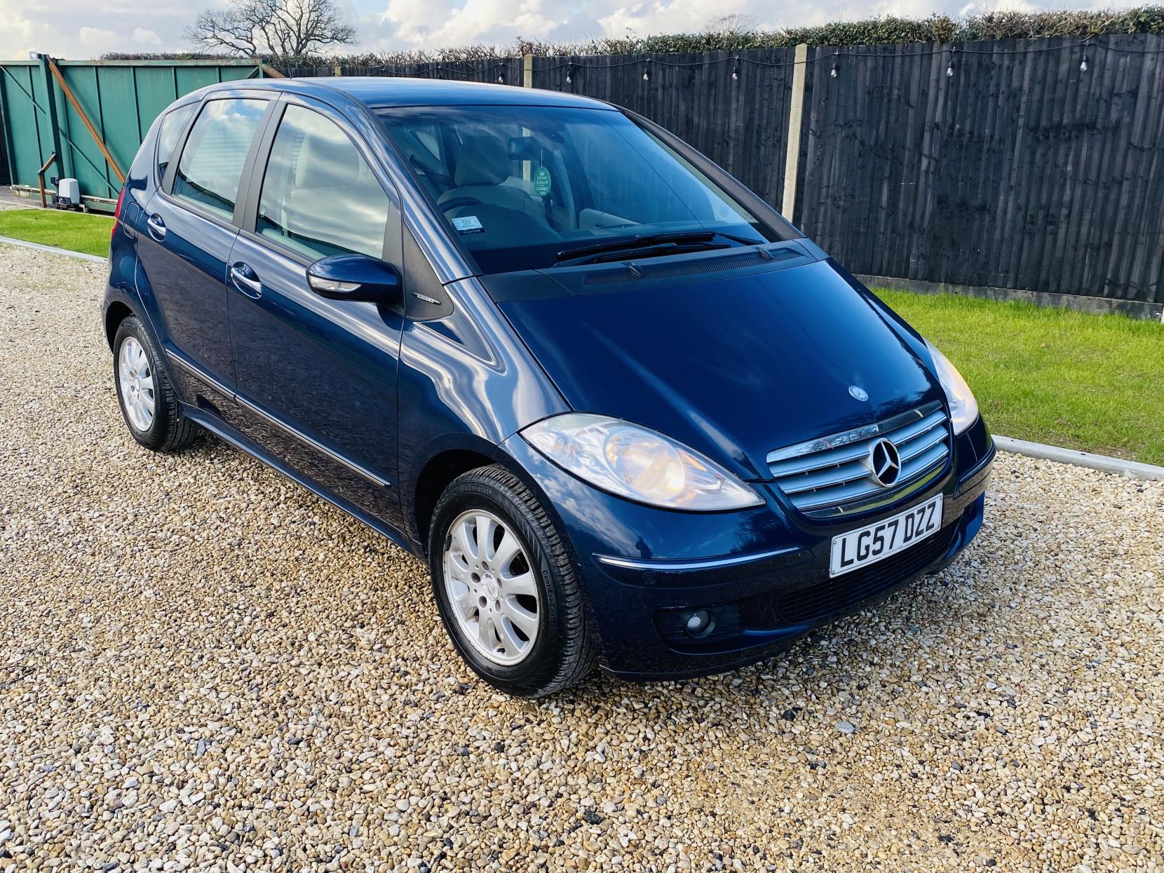 Mercedes-Benz A Class 1.7 A170 Elegance SE Hatchback 5dr Petrol CVT (157 g/km, 116 bhp)