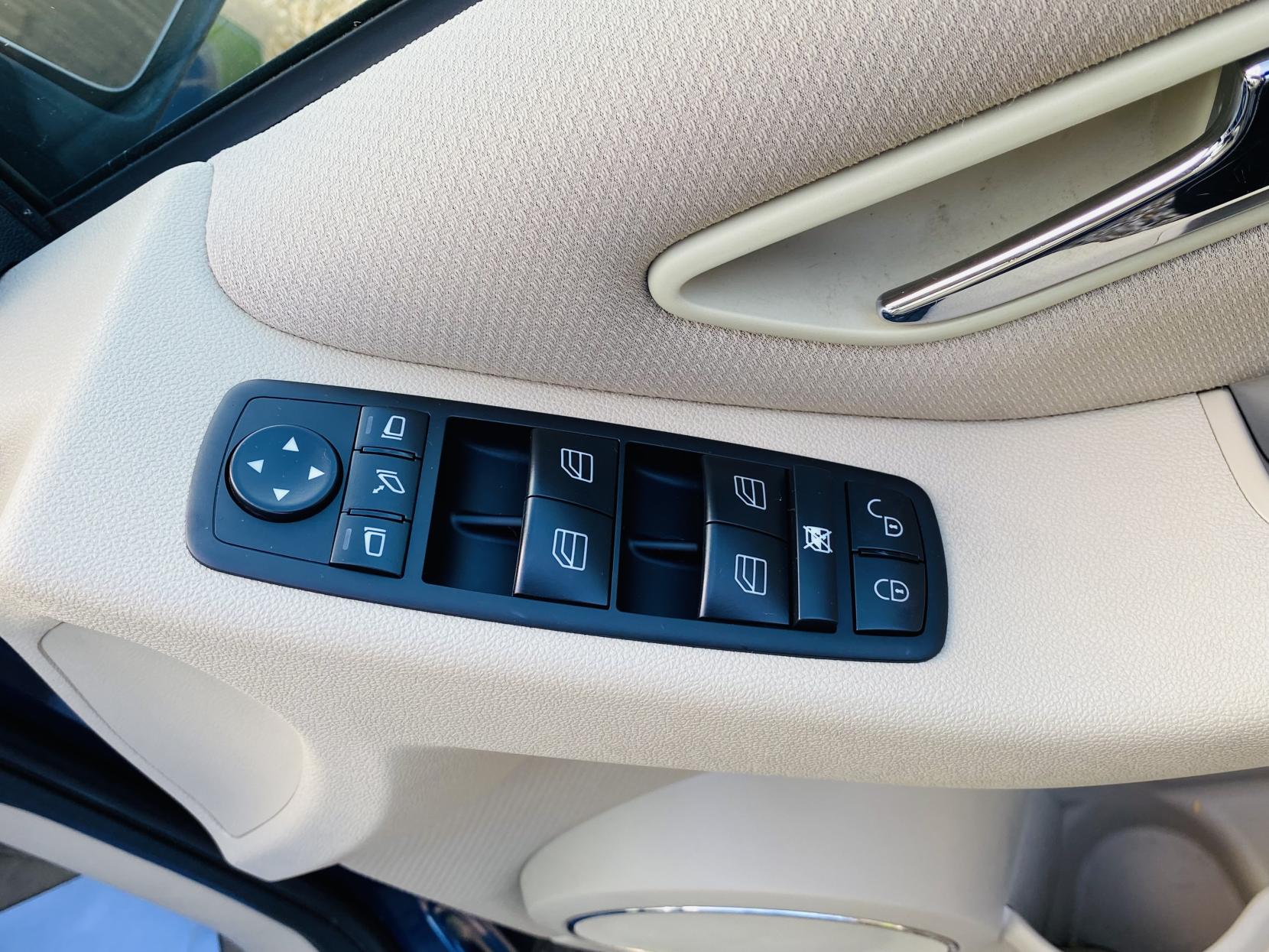 Mercedes-Benz A Class 1.7 A170 Elegance SE Hatchback 5dr Petrol CVT (157 g/km, 116 bhp)