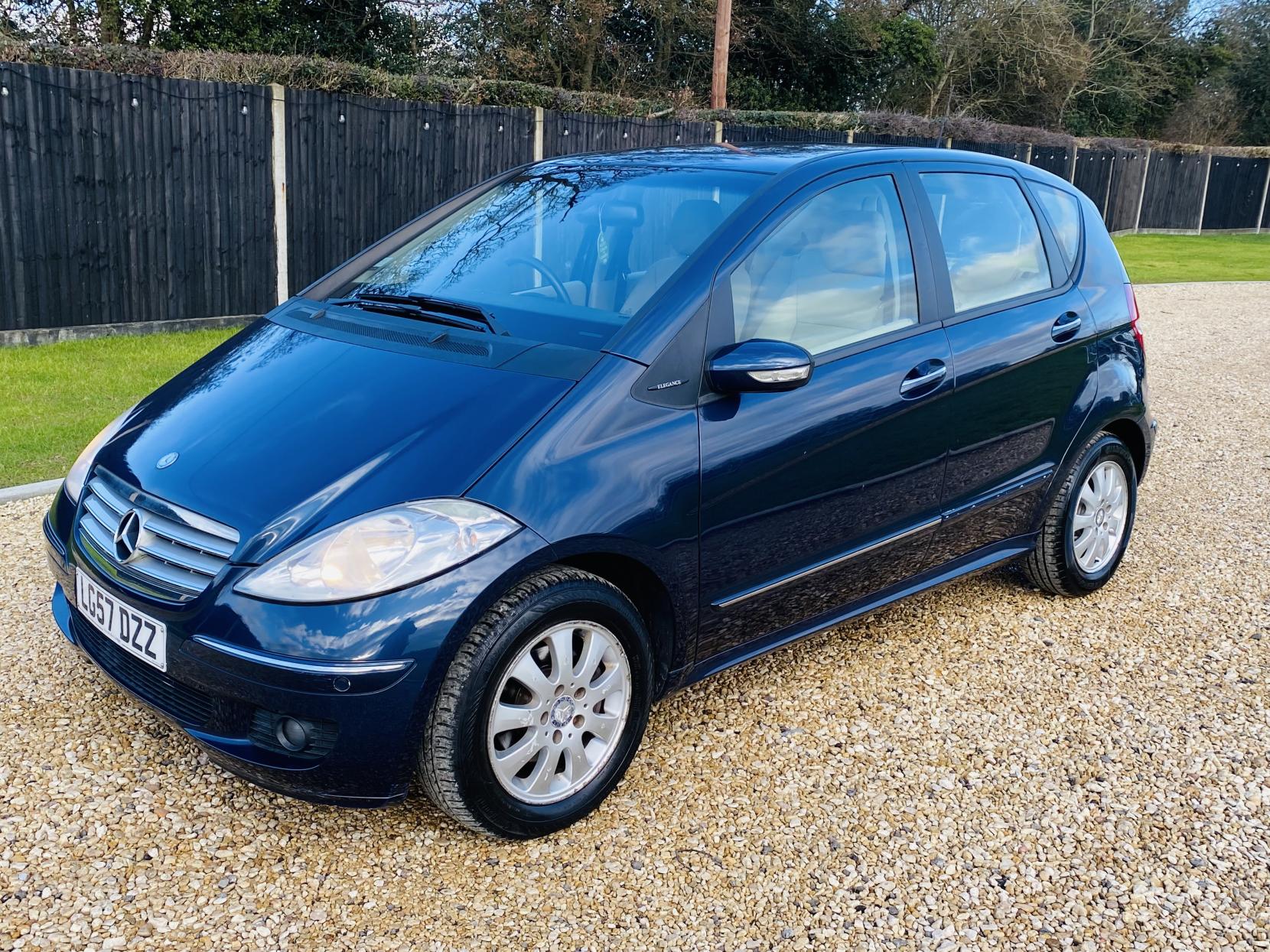 Mercedes-Benz A Class 1.7 A170 Elegance SE Hatchback 5dr Petrol CVT (157 g/km, 116 bhp)