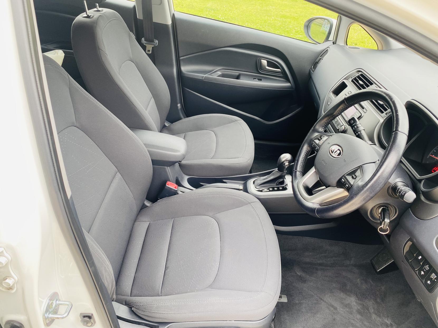 Kia Rio 1.4 2 Hatchback 5dr Petrol Auto Euro 5 (107 bhp)