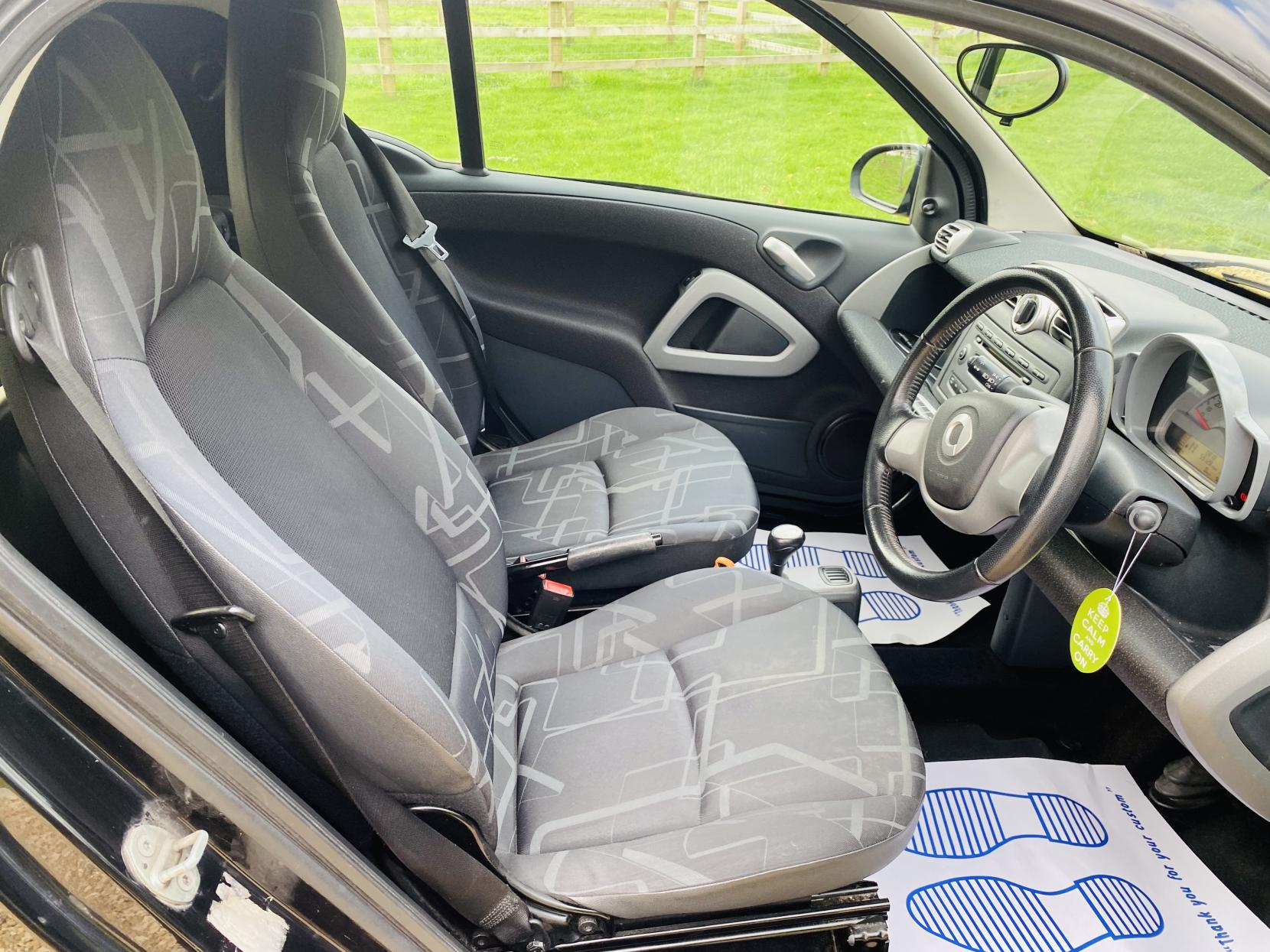 Smart fortwo 1.0 Passion Coupe 2dr Petrol Auto Euro 4 (71 bhp)