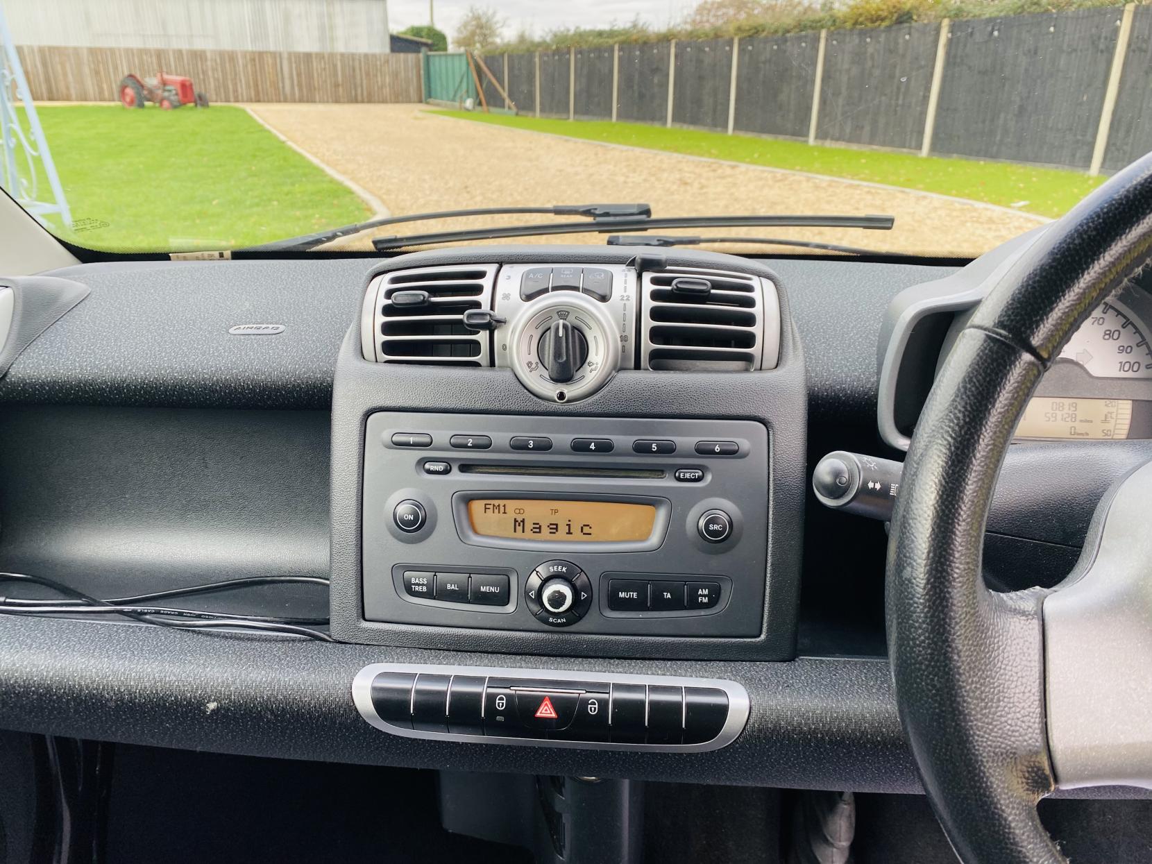 Smart fortwo 1.0 Passion Coupe 2dr Petrol Auto Euro 4 (71 bhp)