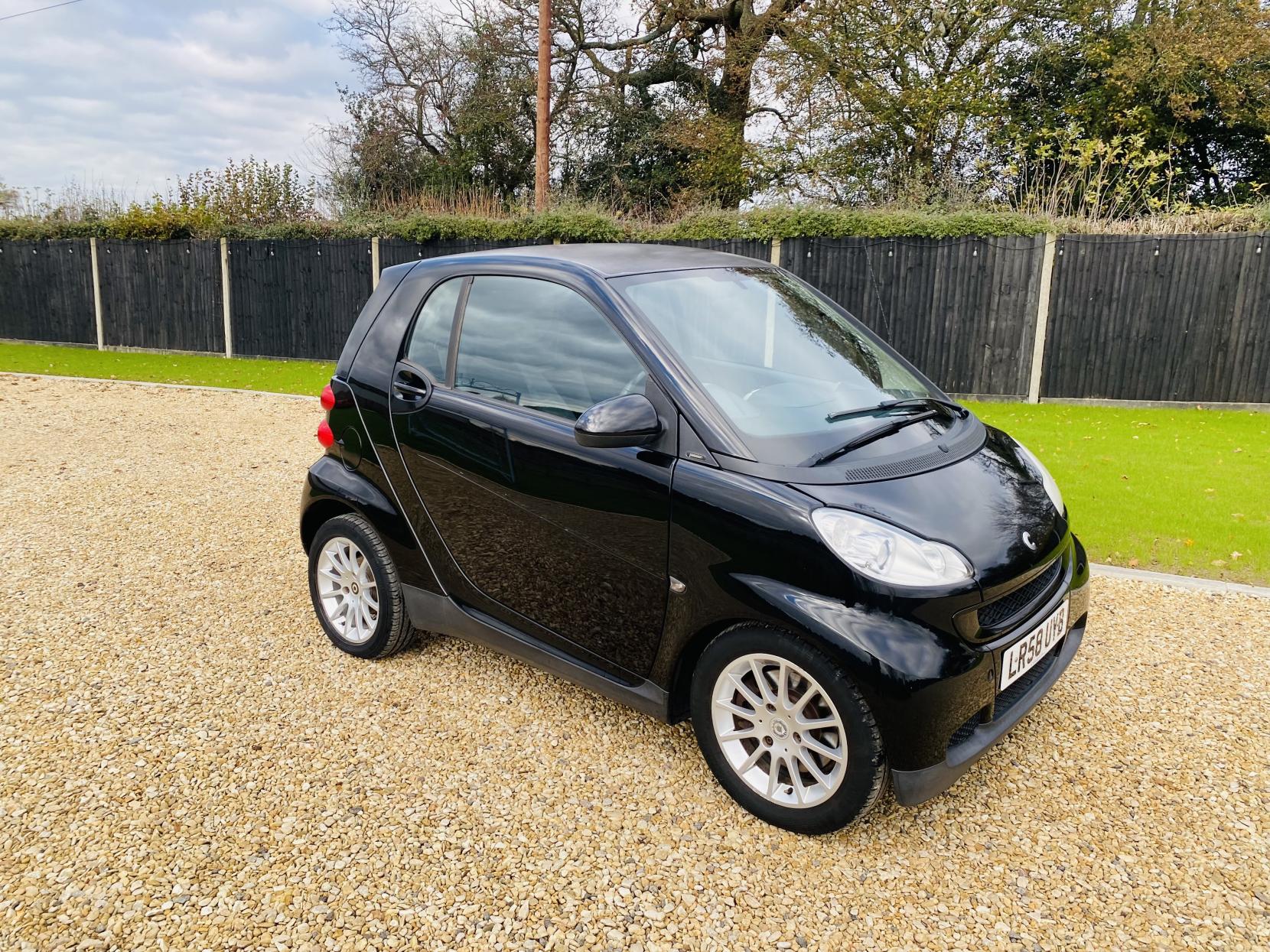 Smart fortwo 1.0 Passion Coupe 2dr Petrol Auto Euro 4 (71 bhp)