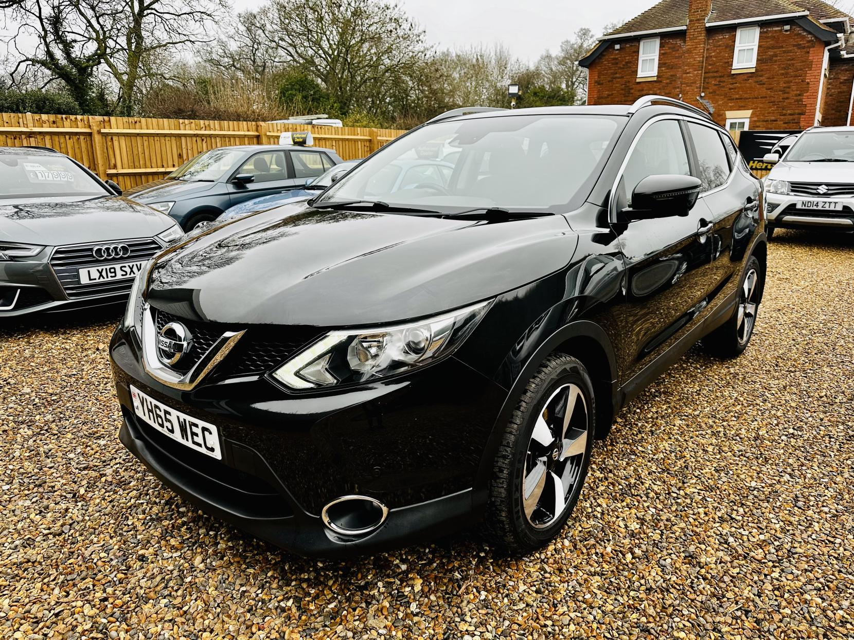 Nissan Qashqai 1.2 DIG-T n-tec+ SUV 5dr Petrol XTRON 2WD Euro 6 (s/s) (115 ps)