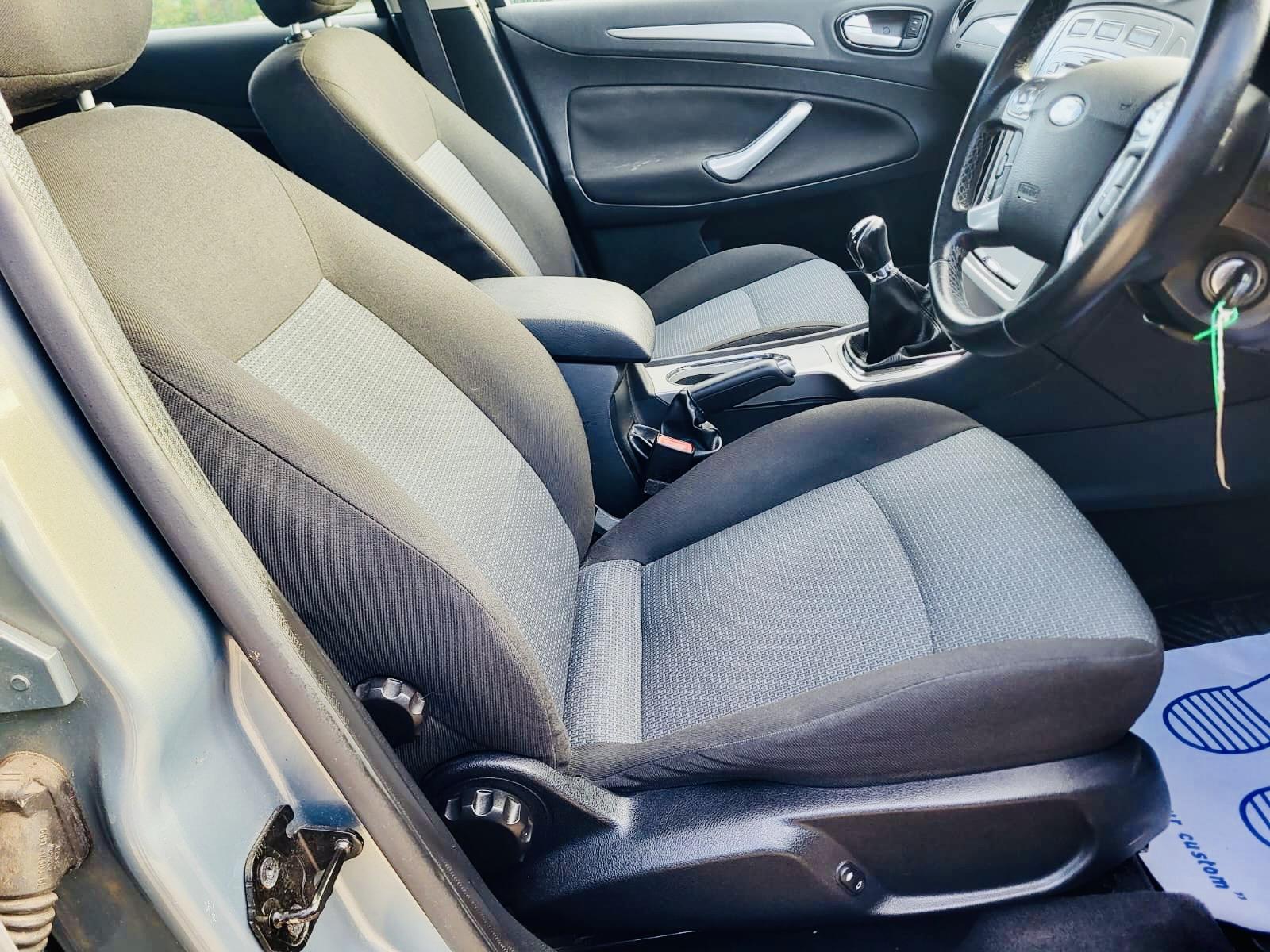 Ford Mondeo 2.0 Zetec Hatchback 5dr Petrol Manual (189 g/km, 143 bhp)