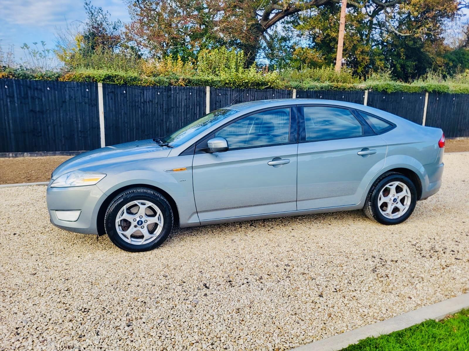 Ford Mondeo 2.0 Zetec Hatchback 5dr Petrol Manual (189 g/km, 143 bhp)