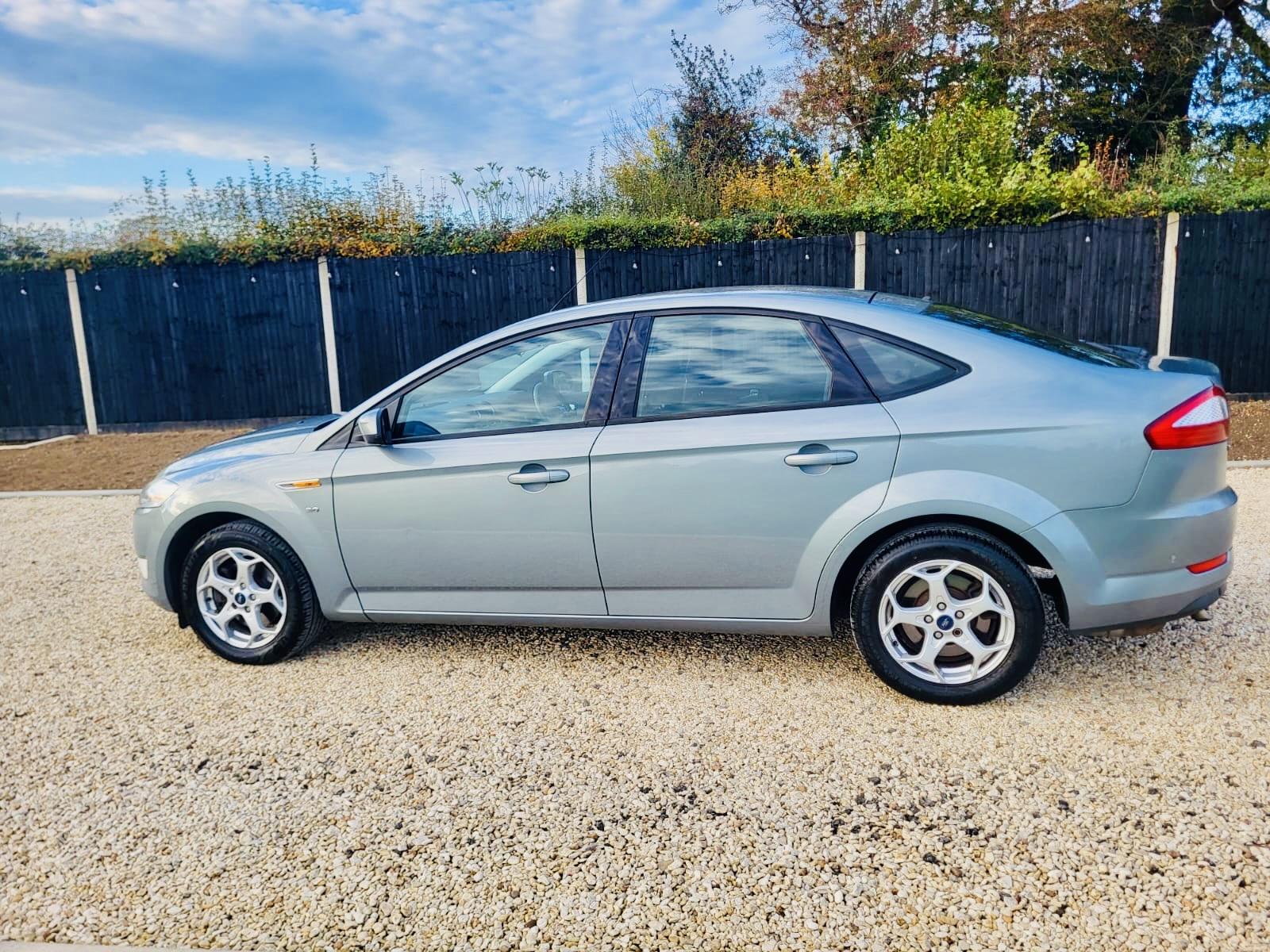 Ford Mondeo 2.0 Zetec Hatchback 5dr Petrol Manual (189 g/km, 143 bhp)