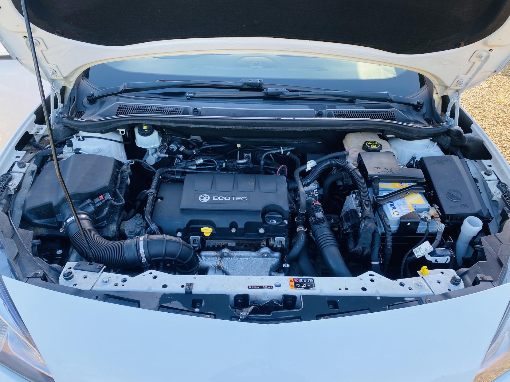 Vauxhall Astra GTC 1.4T 16V Sport Coupe 3dr Petrol Manual Euro 5 (s/s) (120 ps)