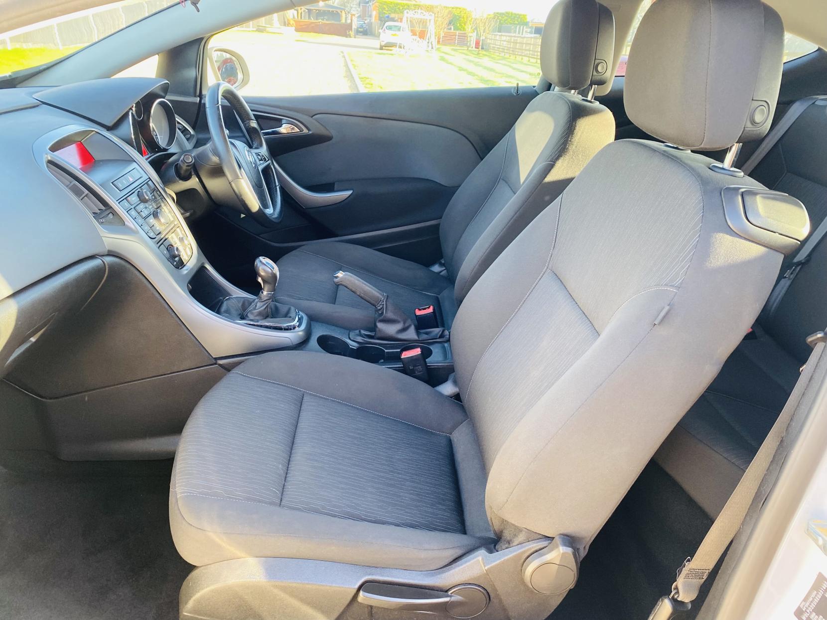 Vauxhall Astra GTC 1.4T 16V Sport Coupe 3dr Petrol Manual Euro 5 (s/s) (120 ps)