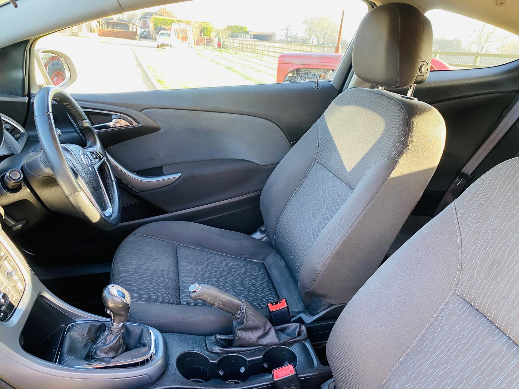 Vauxhall Astra GTC 1.4T 16V Sport Coupe 3dr Petrol Manual Euro 5 (s/s) (120 ps)