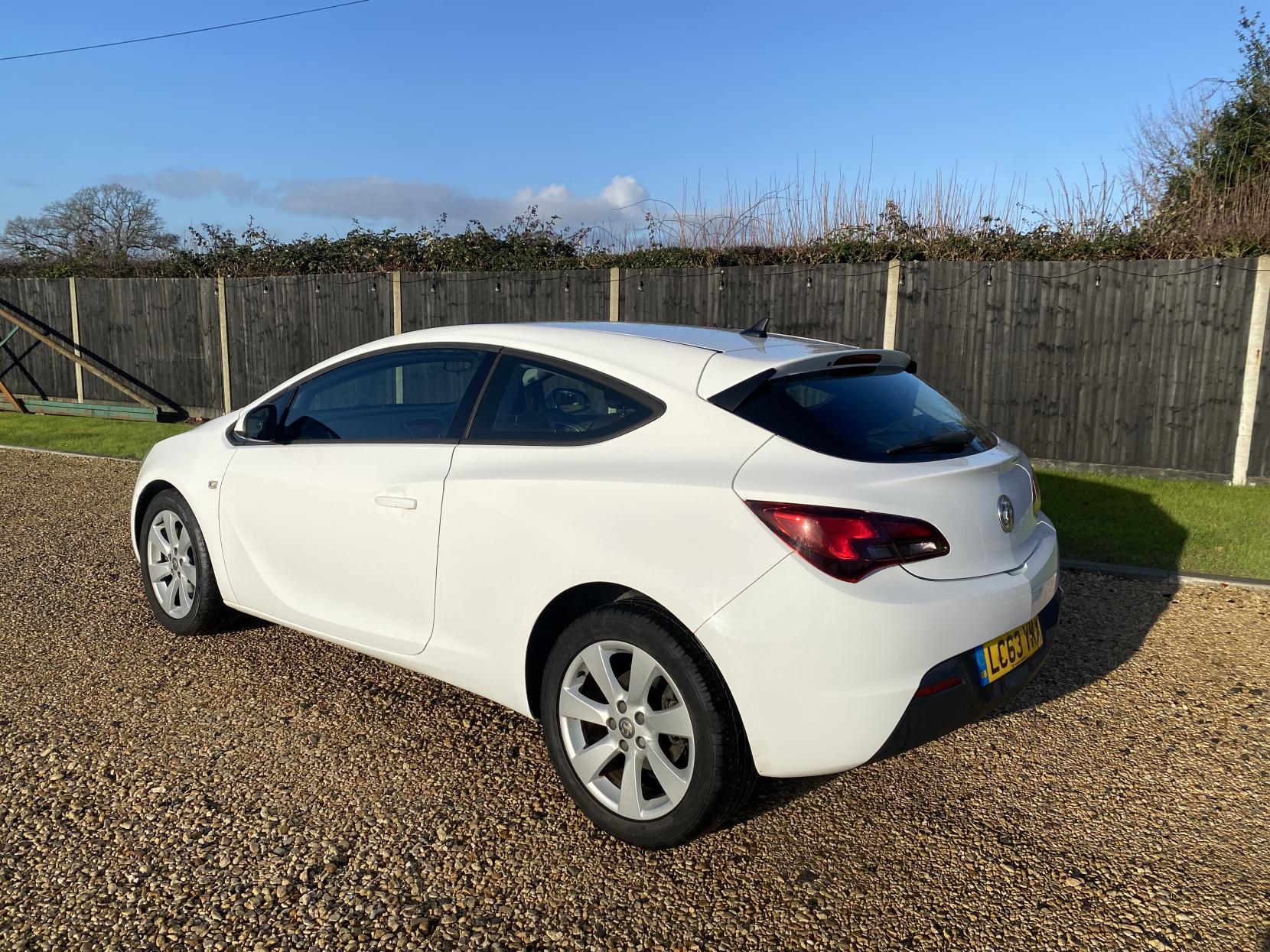 Vauxhall Astra GTC 1.4T 16V Sport Coupe 3dr Petrol Manual Euro 5 (s/s) (120 ps)