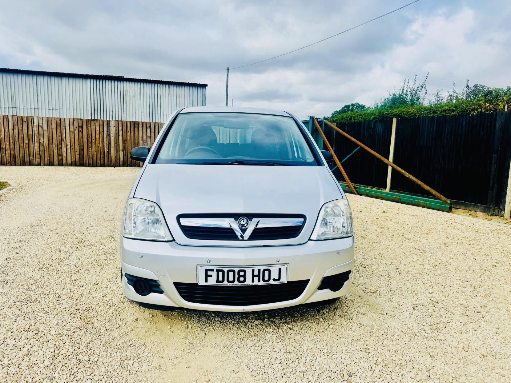 Vauxhall Meriva 1.6i 16v Life MPV 5dr Petrol Easytronic (159 g/km, 104 bhp)