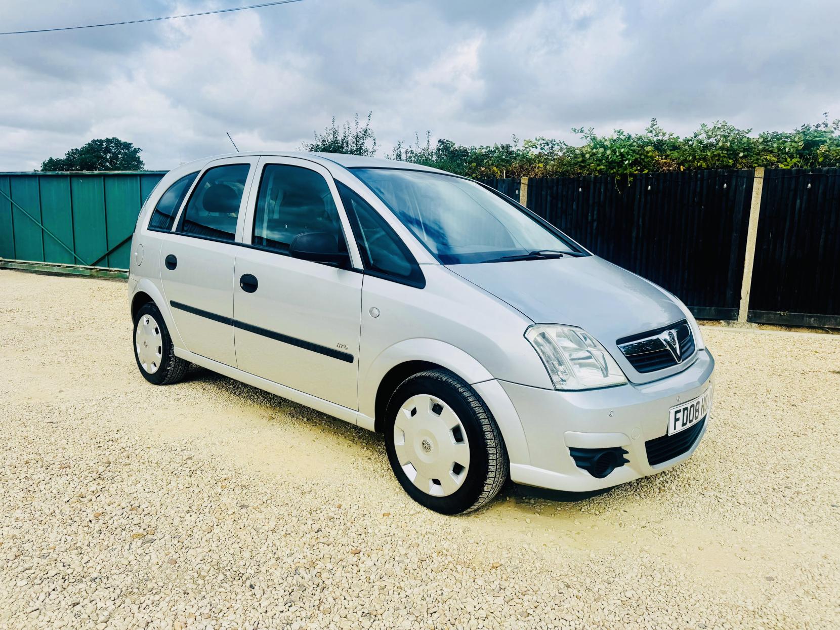 Vauxhall Meriva 1.6i 16v Life MPV 5dr Petrol Easytronic (159 g/km, 104 bhp)